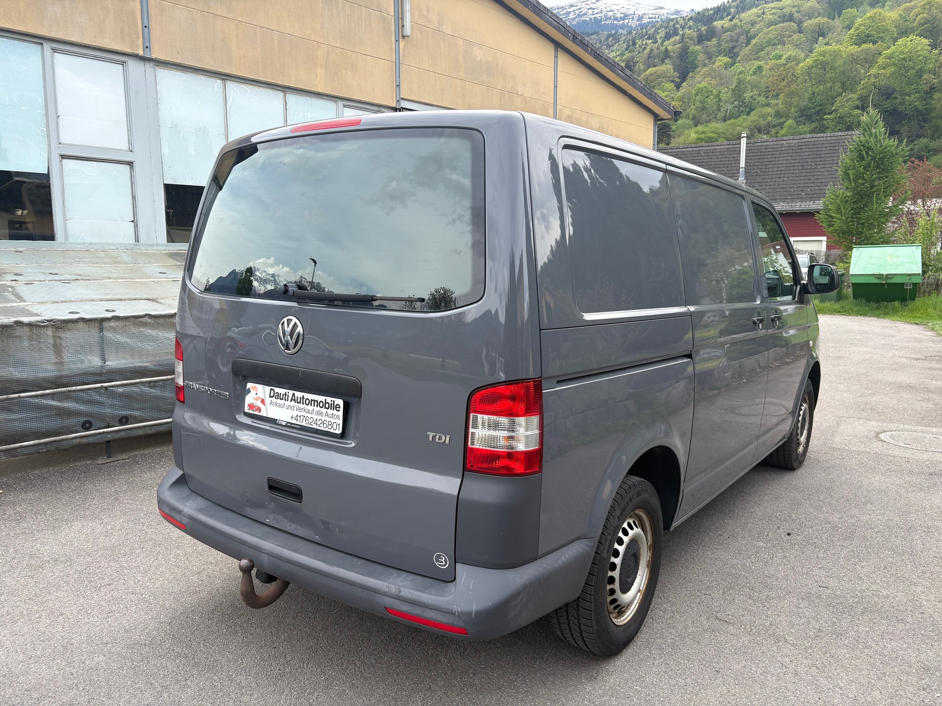 VW T5 2.0 TDI Entry-image-2
