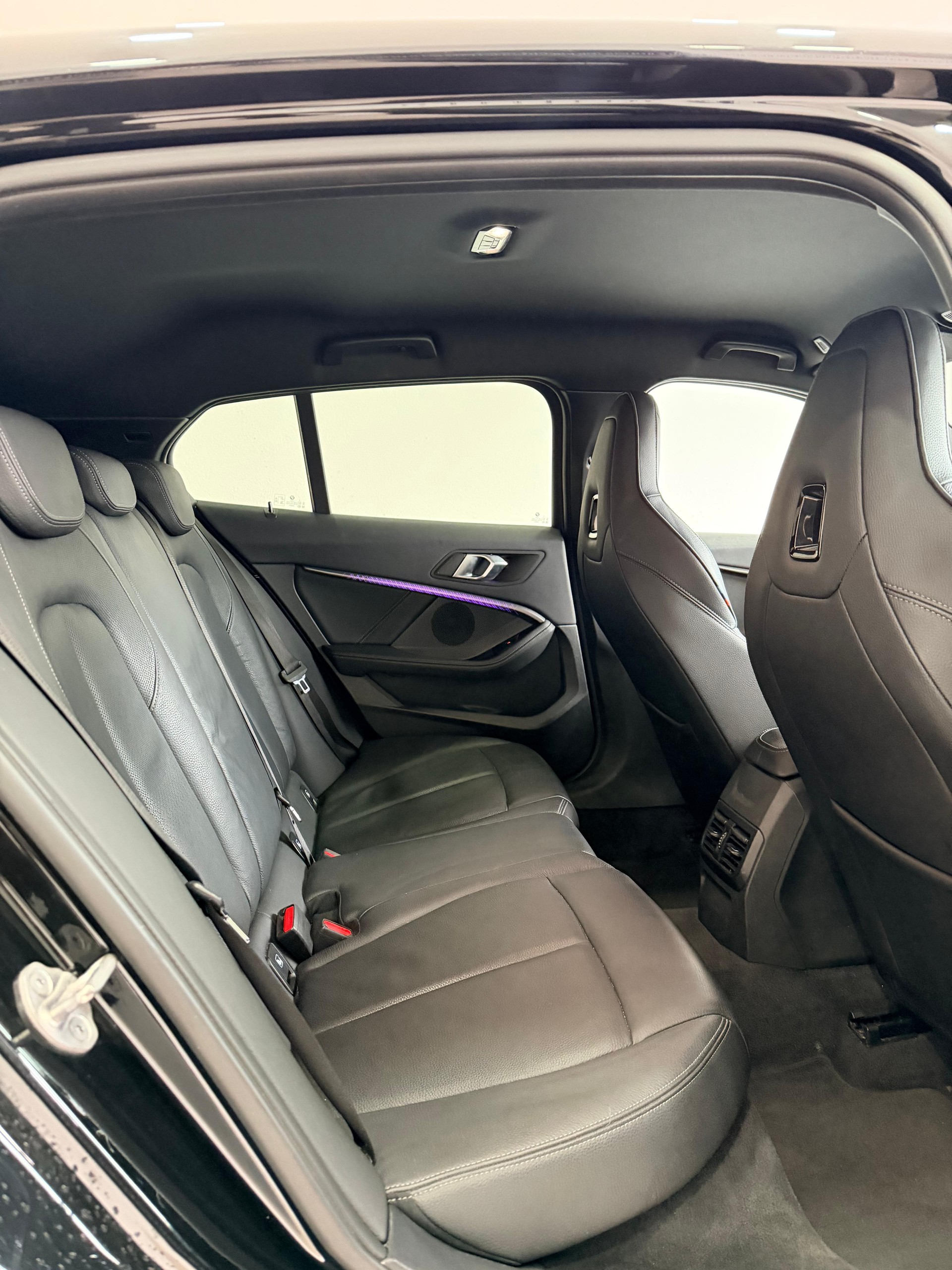 BMW M135i xDrive M Sport Pro Steptronic-image-11