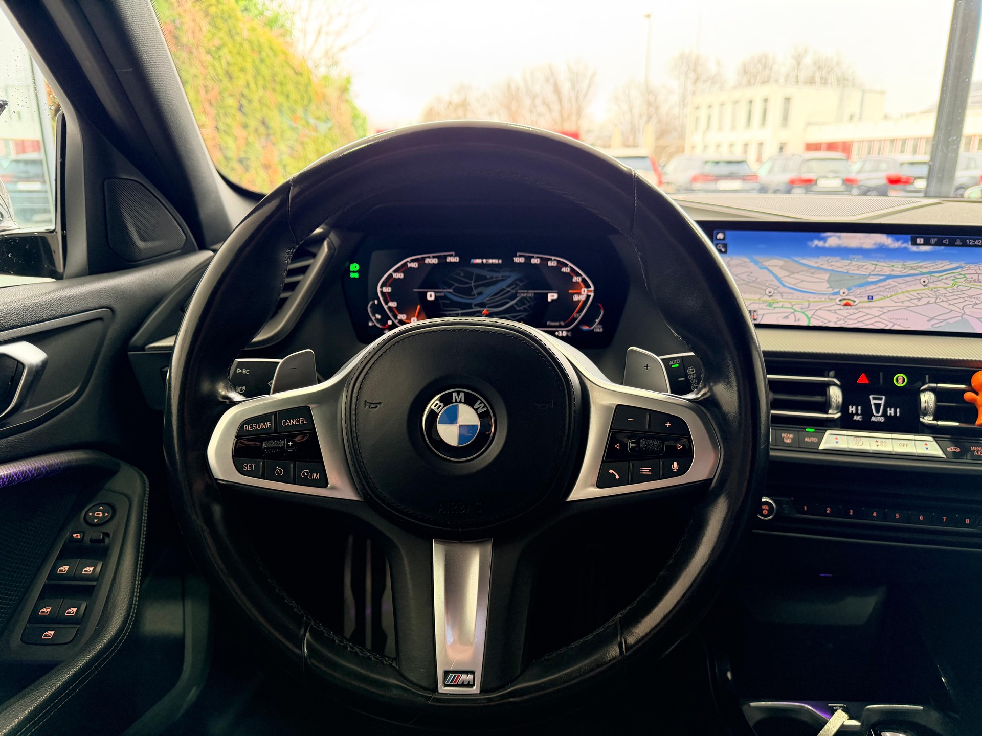 BMW M135i xDrive M Sport Pro Steptronic-image-7
