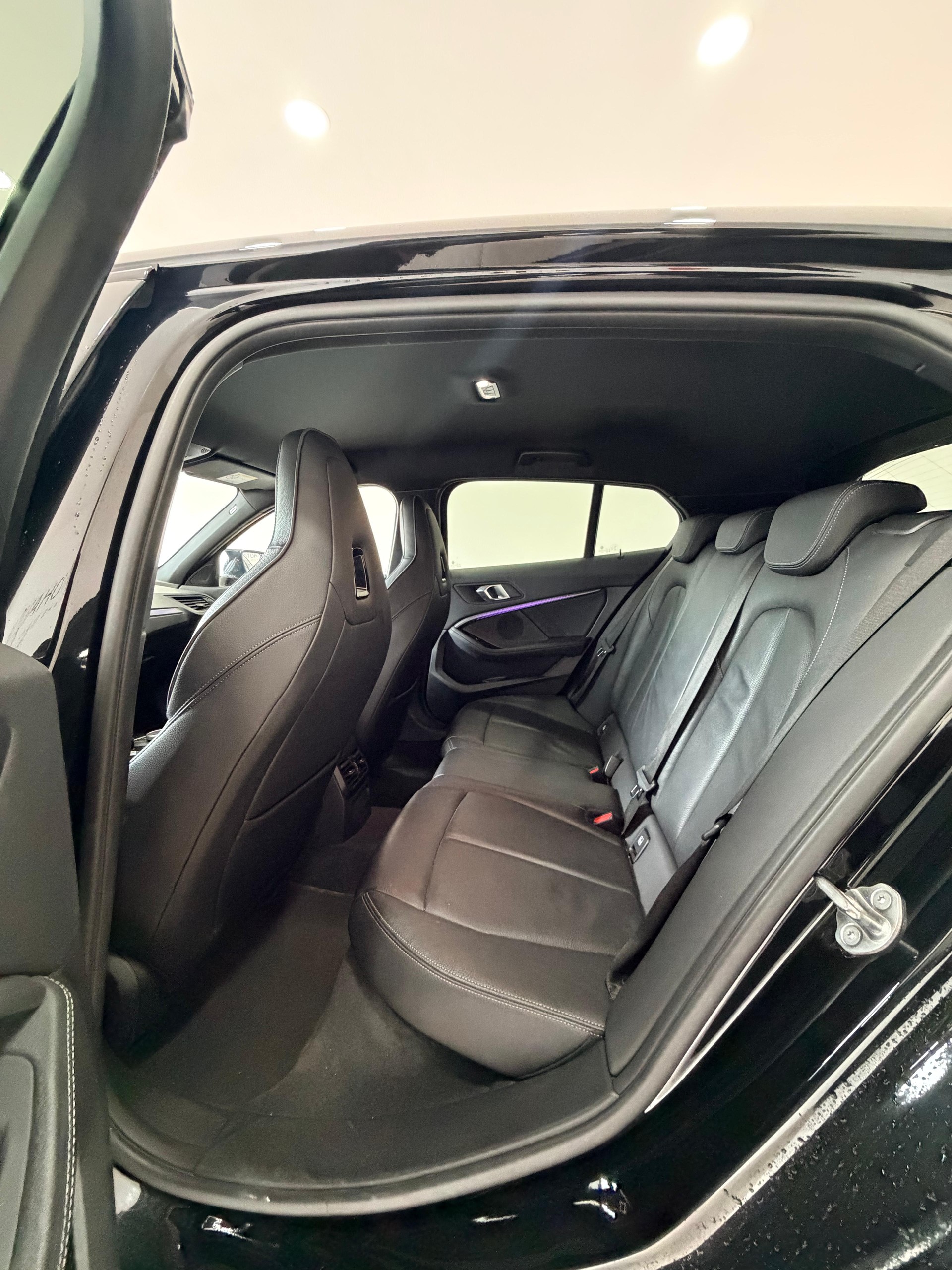BMW M135i xDrive M Sport Pro Steptronic-image-12
