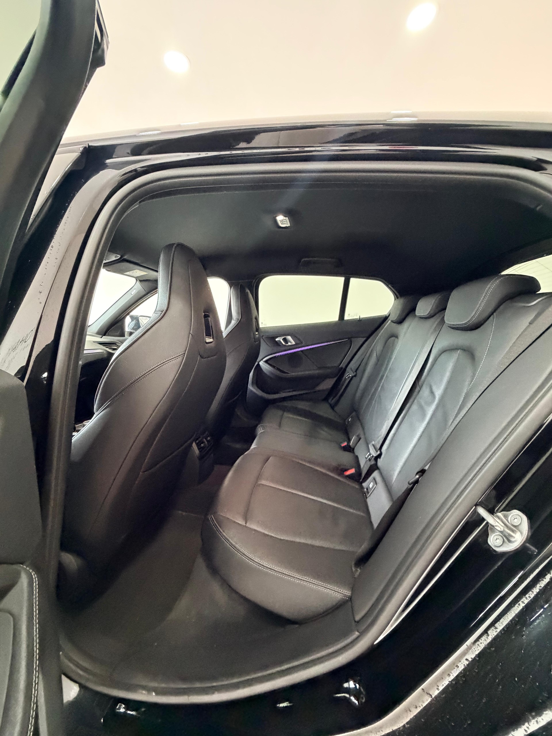 BMW M135i xDrive M Sport Pro Steptronic-image-8