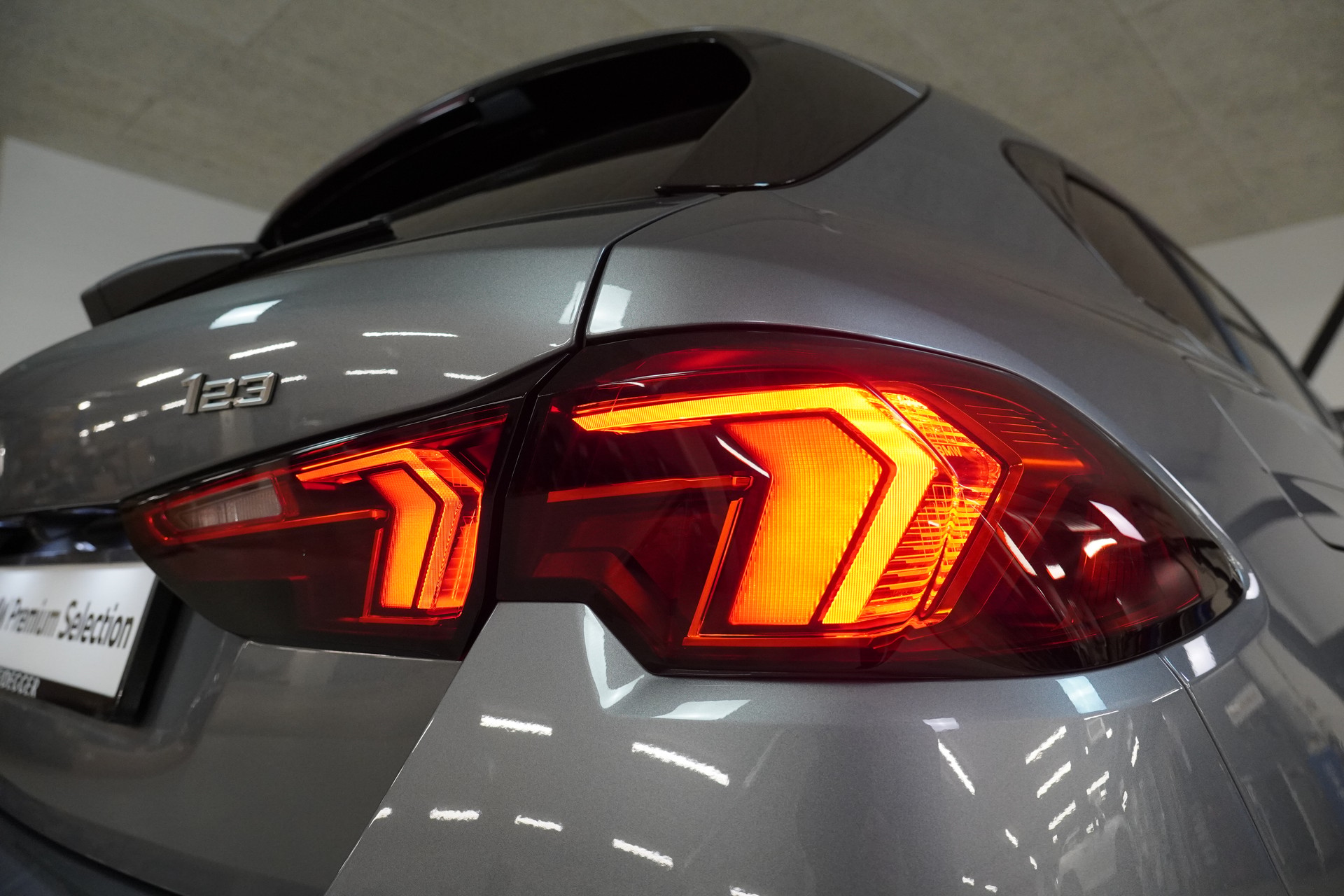 BMW 123 xDrive M Sport Steptronic-image-15