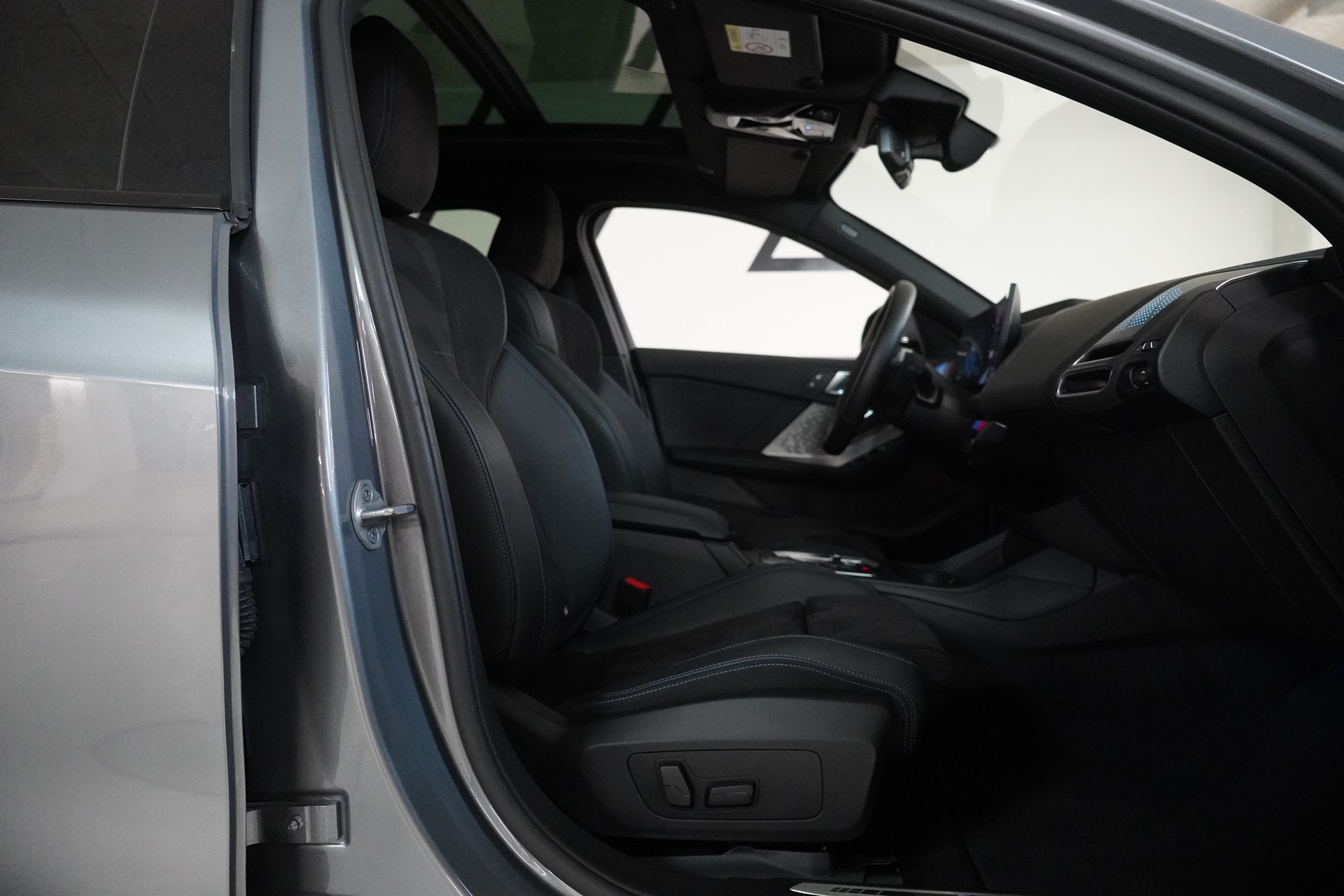 BMW 123 xDrive M Sport Steptronic-image-13