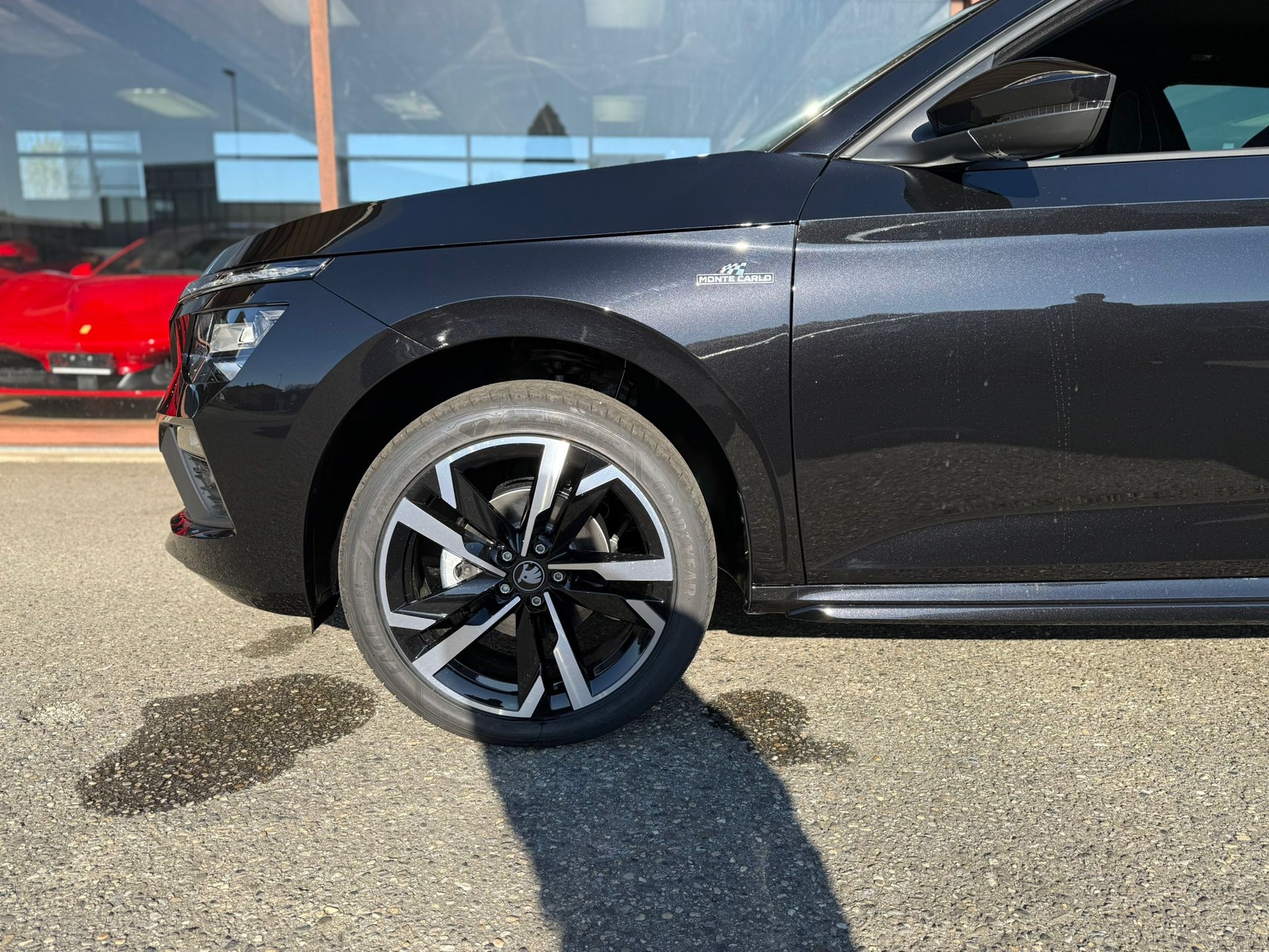 SKODA Kamiq 1.5 TSI Monte Carlo DSG-image-5
