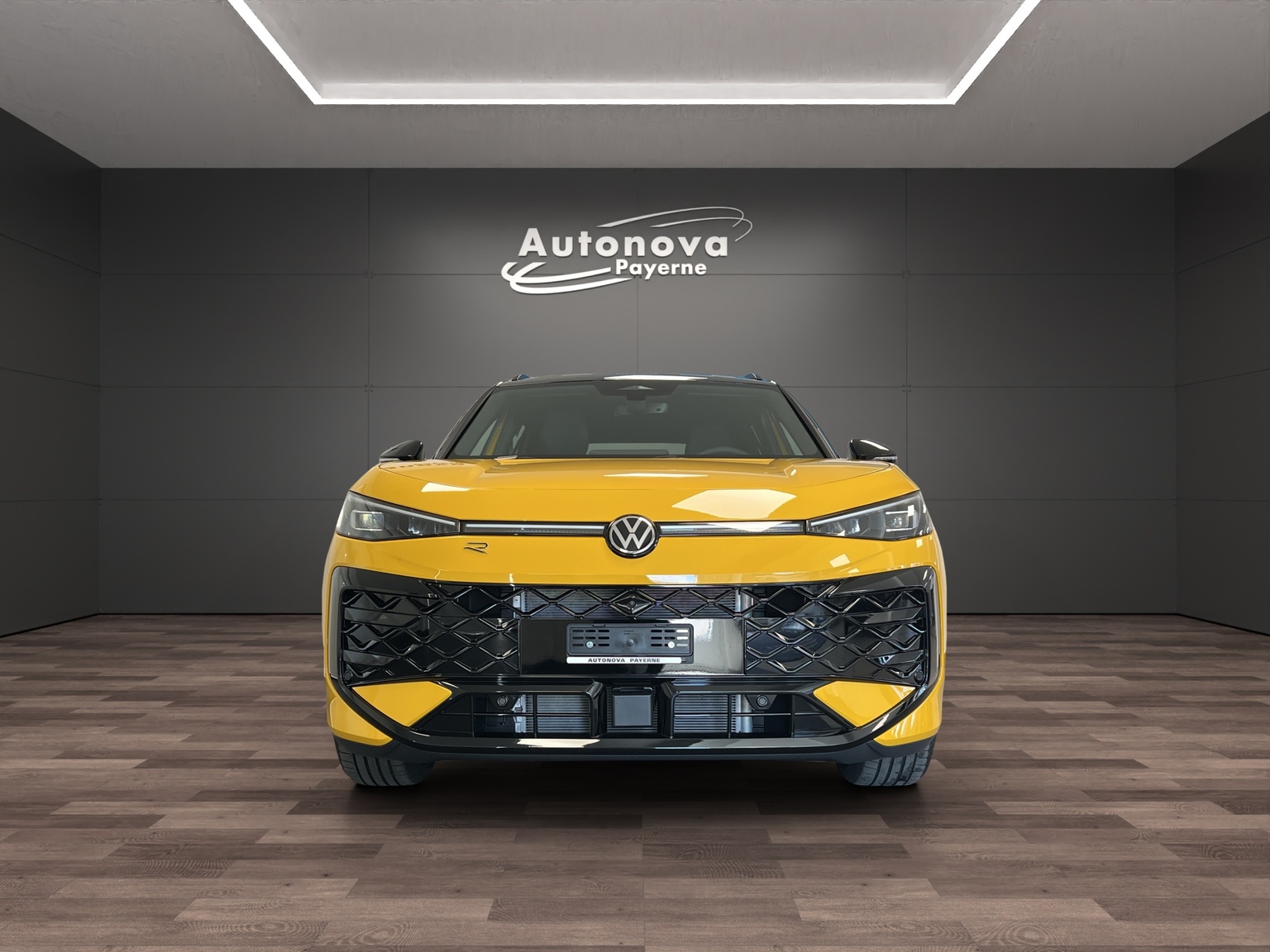 VW T-Roc 1.5 eTSI mHEV R-Line DSG-image-1