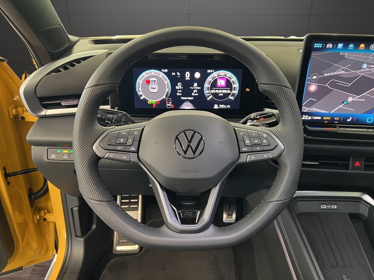 VW T-Roc 1.5 eTSI mHEV R-Line DSG-image-6