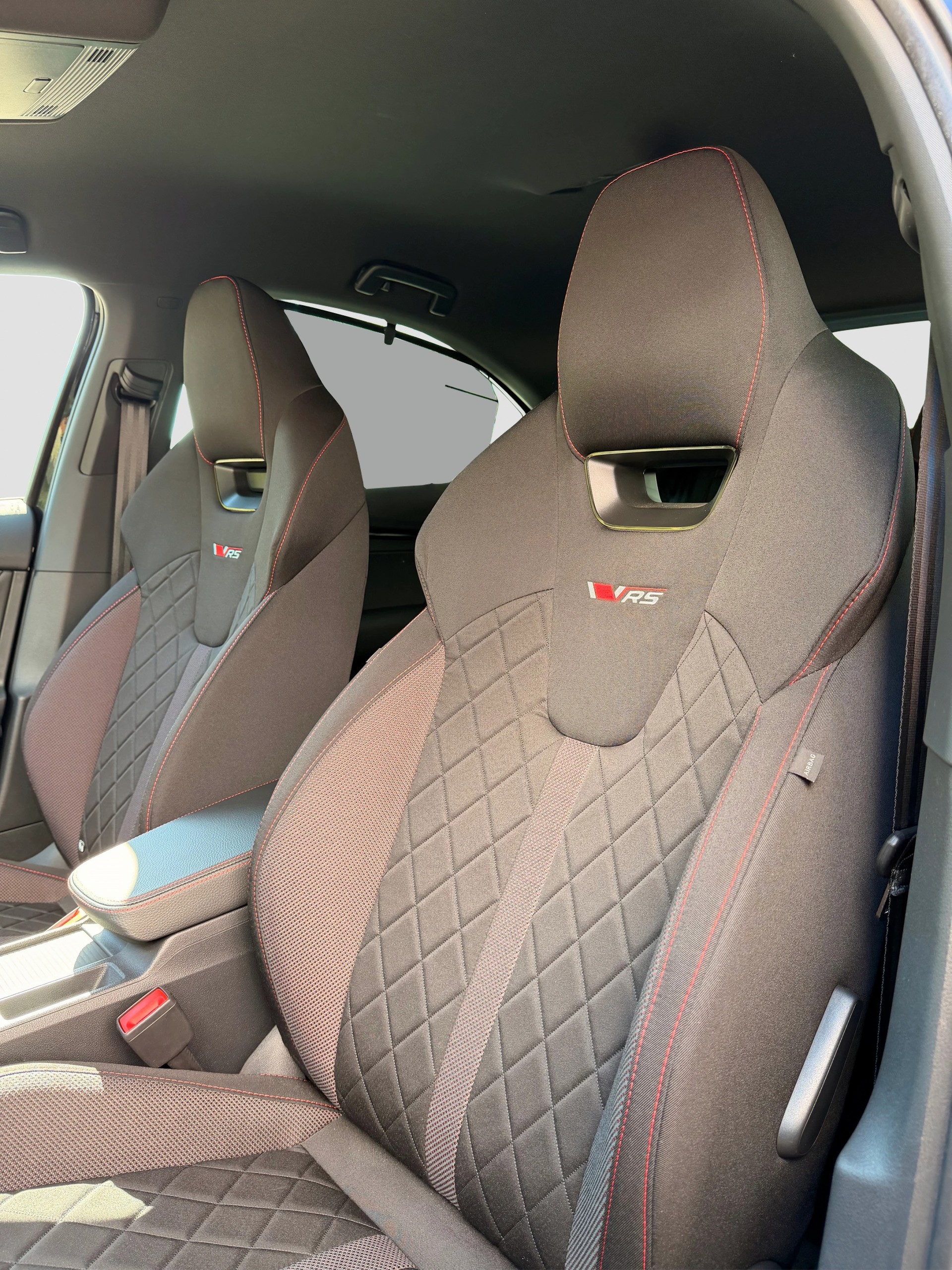SKODA OCTAVIA 2.0 TSI DSG RS Limousine-image-11