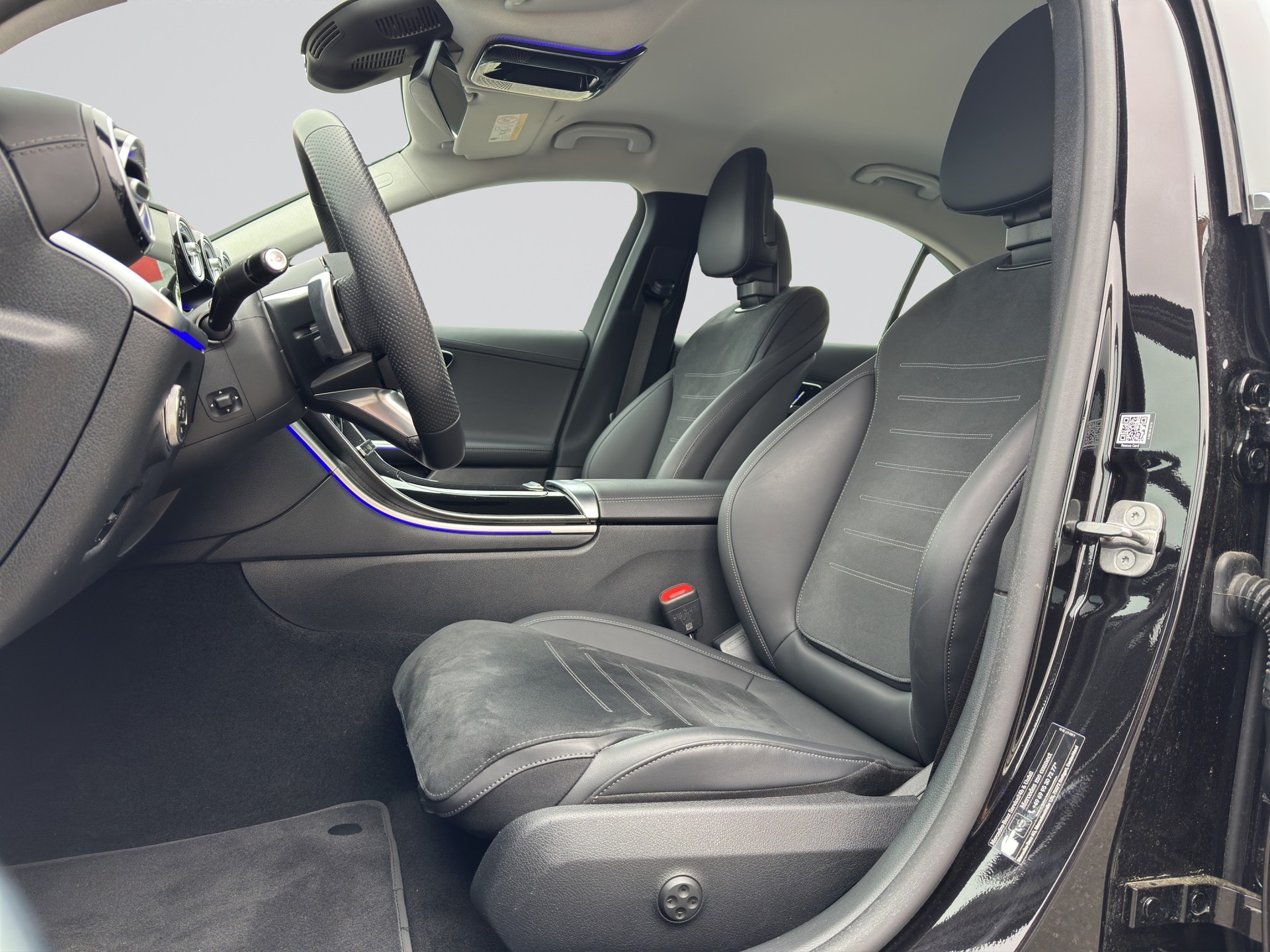 MERCEDES-BENZ C 180 AMG 9G-Tronic-image-5