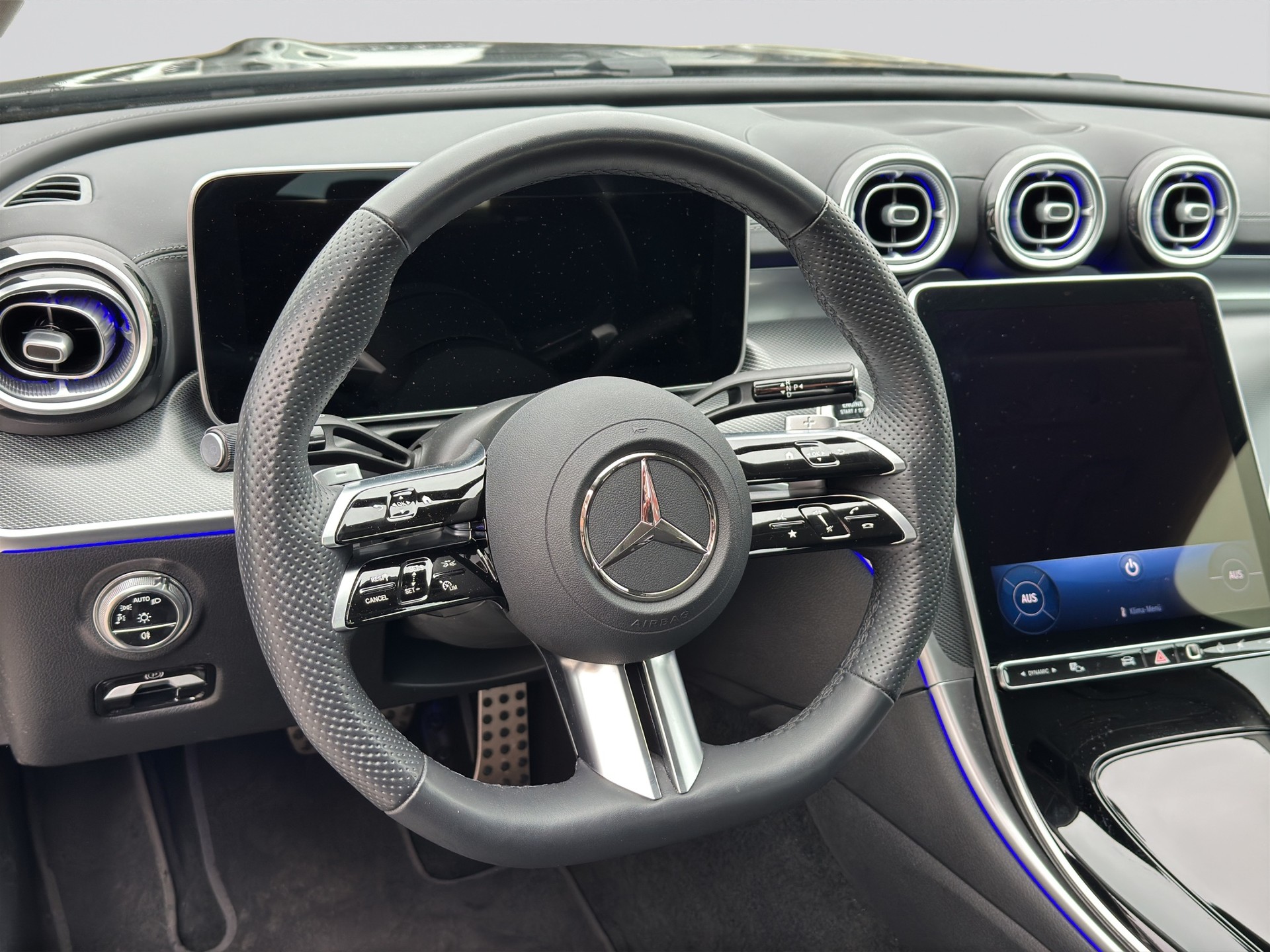 MERCEDES-BENZ C 180 AMG 9G-Tronic-image-9