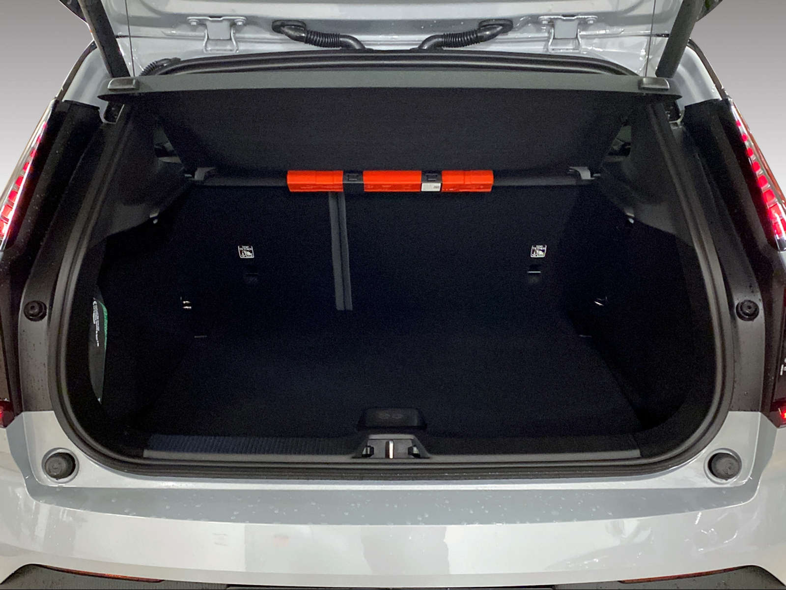 VOLVO EX30 E60 Twin Ultra Performance AWD-image-13
