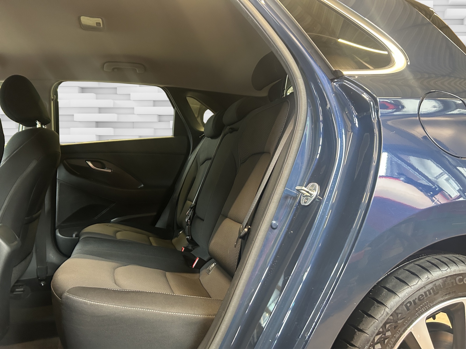 HYUNDAI i30 1.4 T-GDi Vertex-image-8