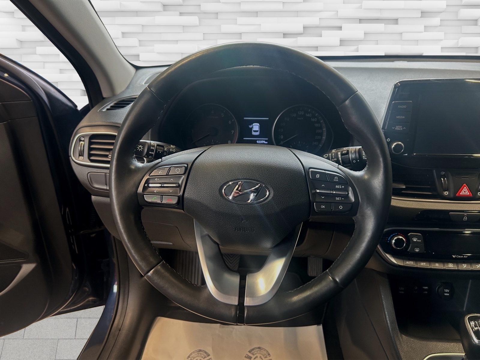 HYUNDAI i30 1.4 T-GDi Vertex-image-9