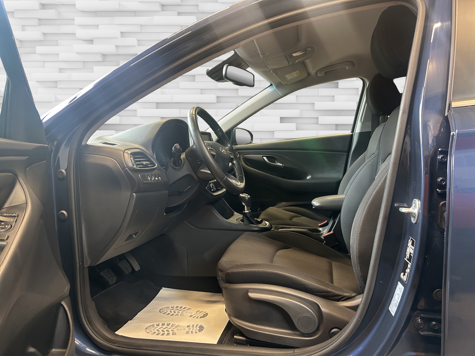 HYUNDAI i30 1.4 T-GDi Vertex-image-6