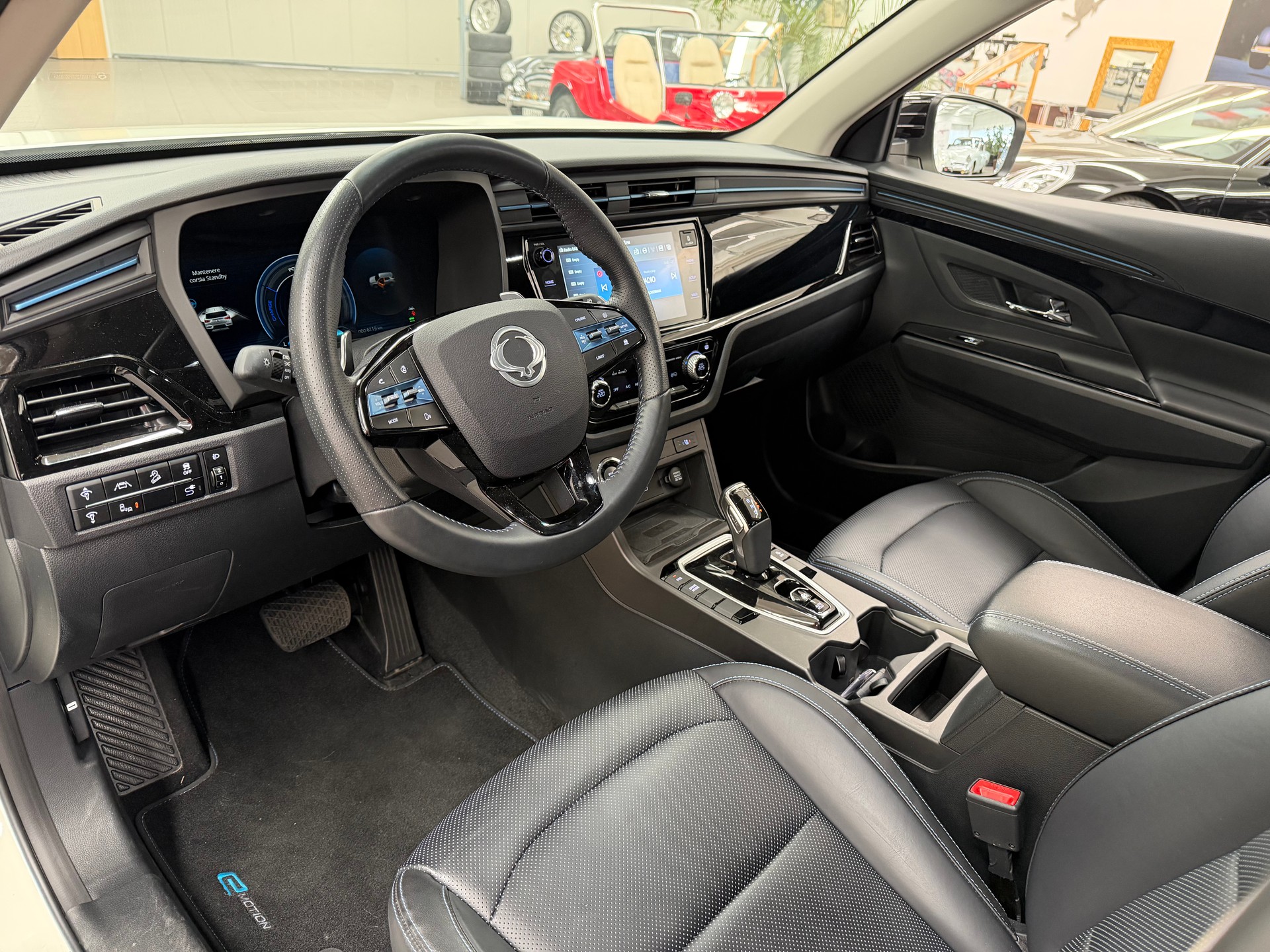 KGM-SsangYong Korando eMotion Titanium-image-4