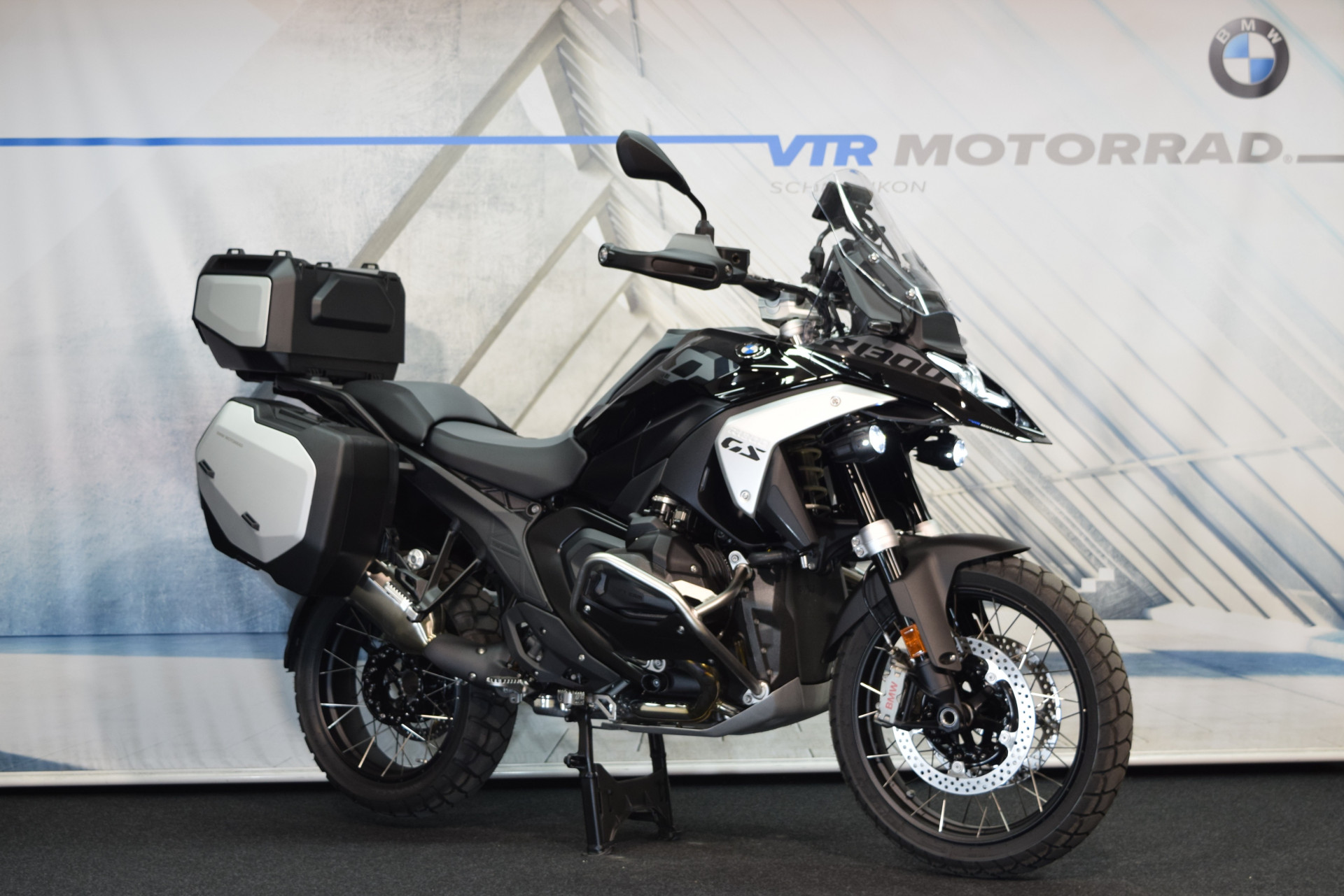 BMW R 1300 GS Triple Black inkl. Navi, Koffer & Topcase