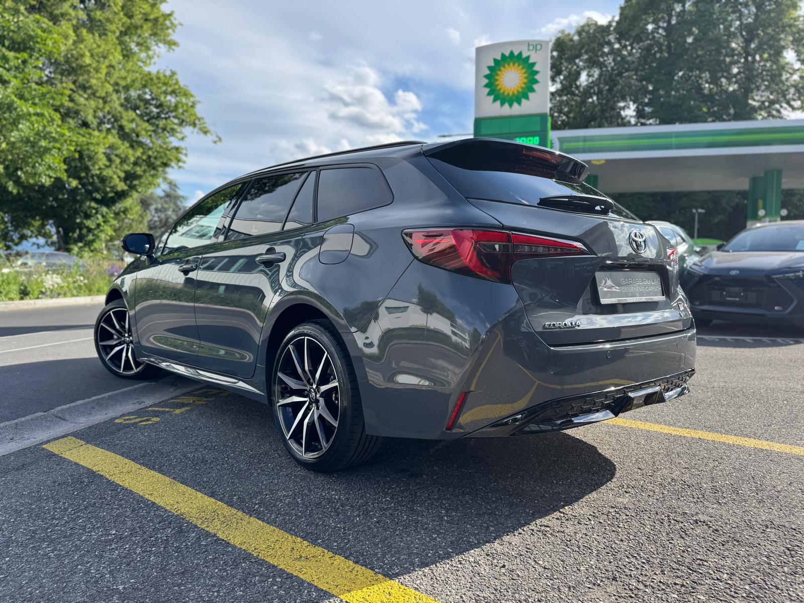 TOYOTA Corolla Touring Sports 2.0 HSD GR-Sport e-CVT-showroom-element-3