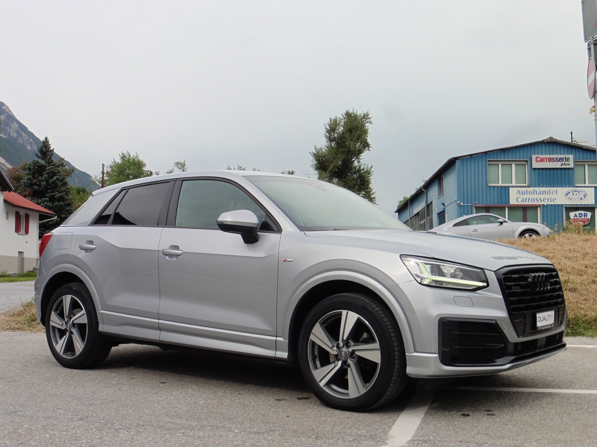 AUDI Q2 40 TFSI Sport quattro S-tronic-showroom-element-1