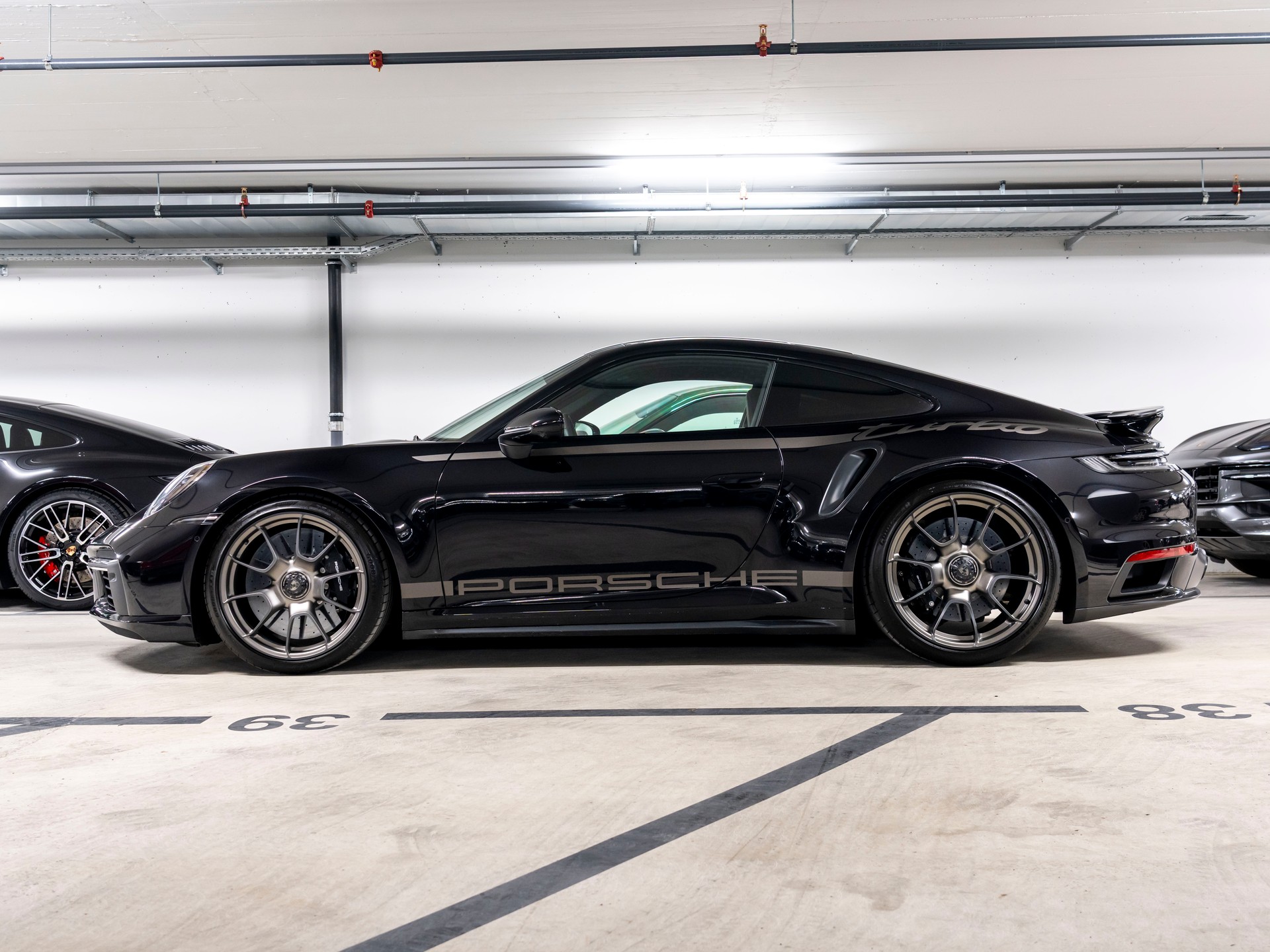 PORSCHE 911 Turbo 50 Jahre-image-1