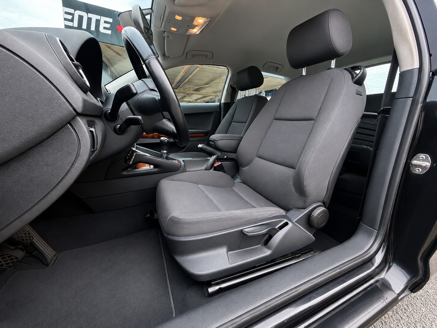AUDI A3 2.0 TDI Ambiente-image-11