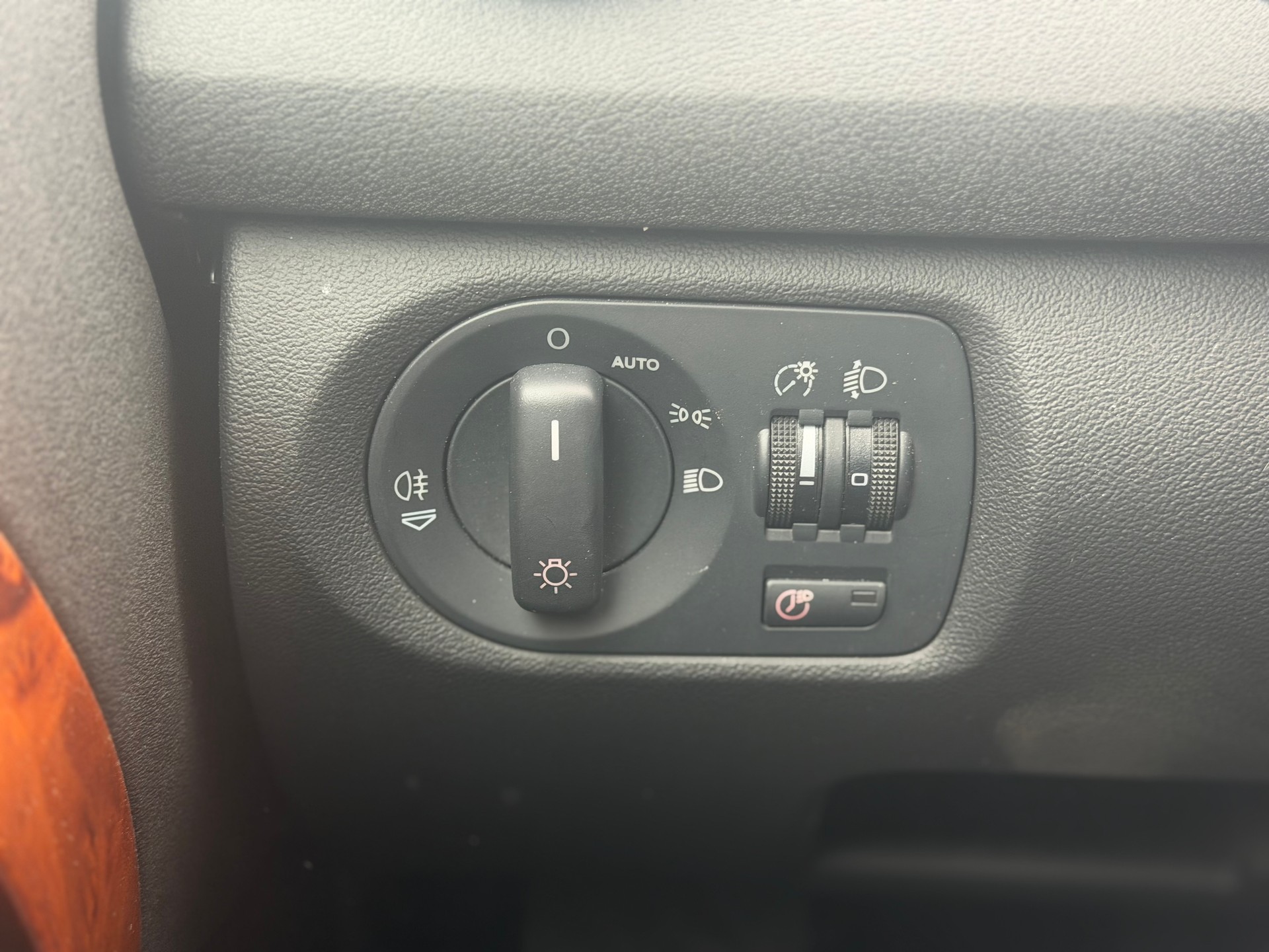 AUDI A3 2.0 TDI Ambiente-image-6
