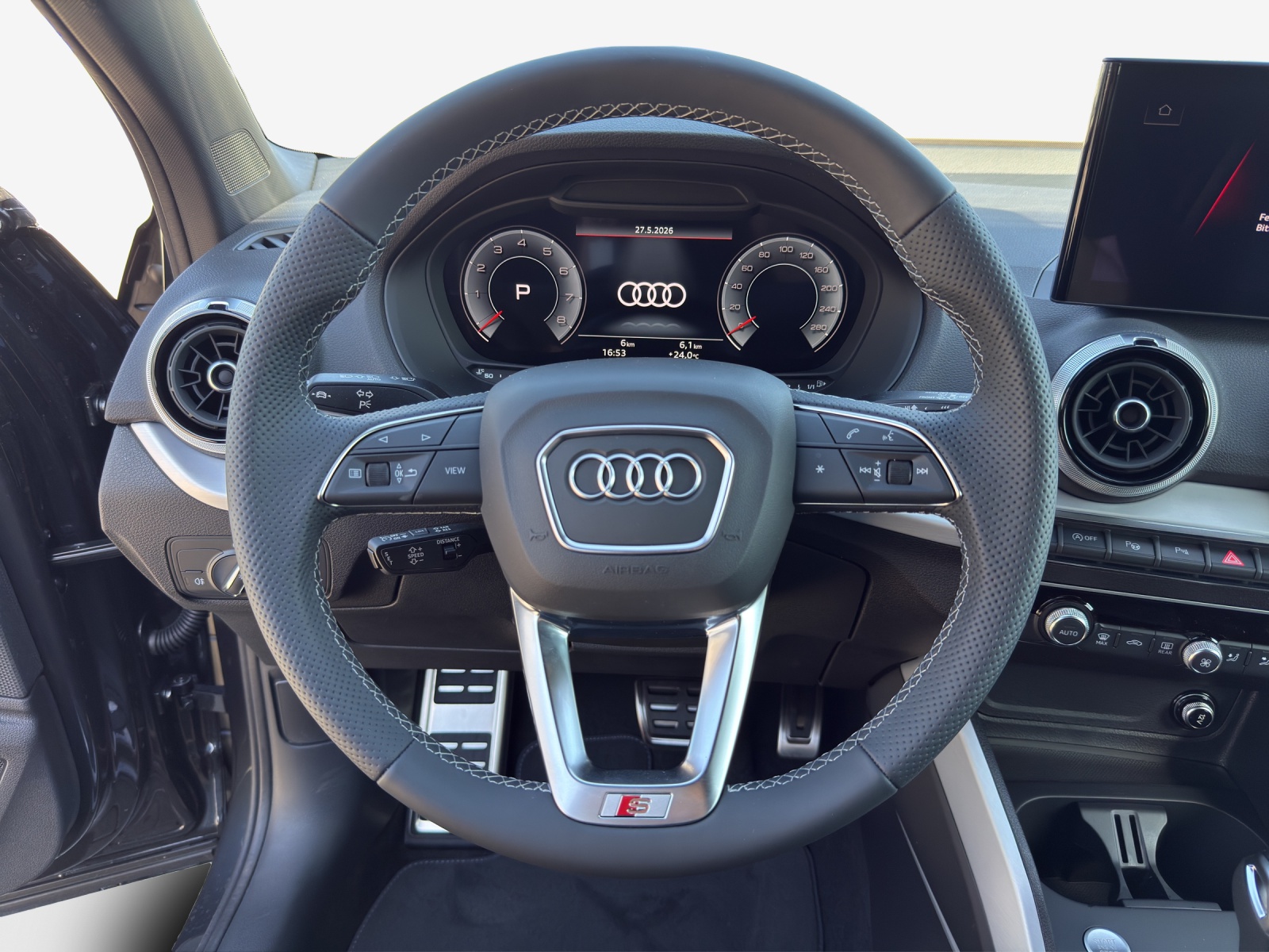 AUDI Q2 35 TFSI advanced S-tronic-image-9