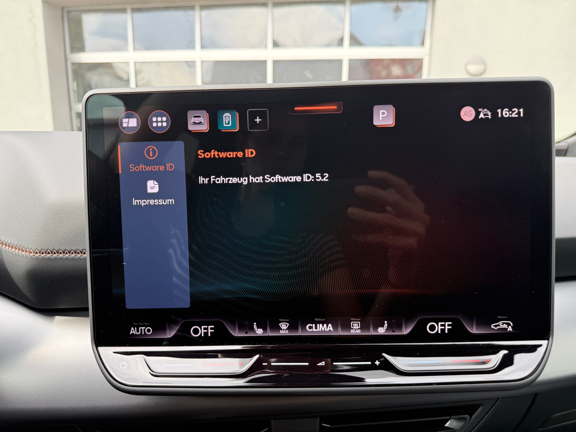 CUPRA Born 77 kWh e-Boost mit Wärmepumpe & Panoramadach (Modelljahr 2025)-image-25