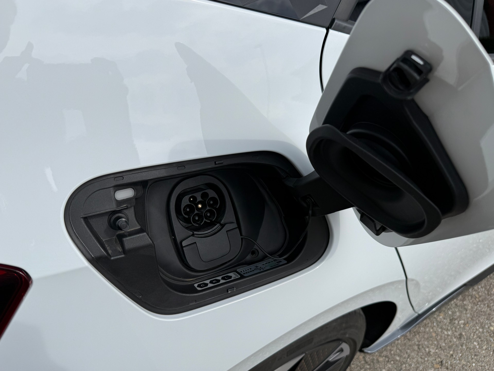 CUPRA Born 77 kWh e-Boost mit Wärmepumpe & Panoramadach (Modelljahr 2025)-image-8
