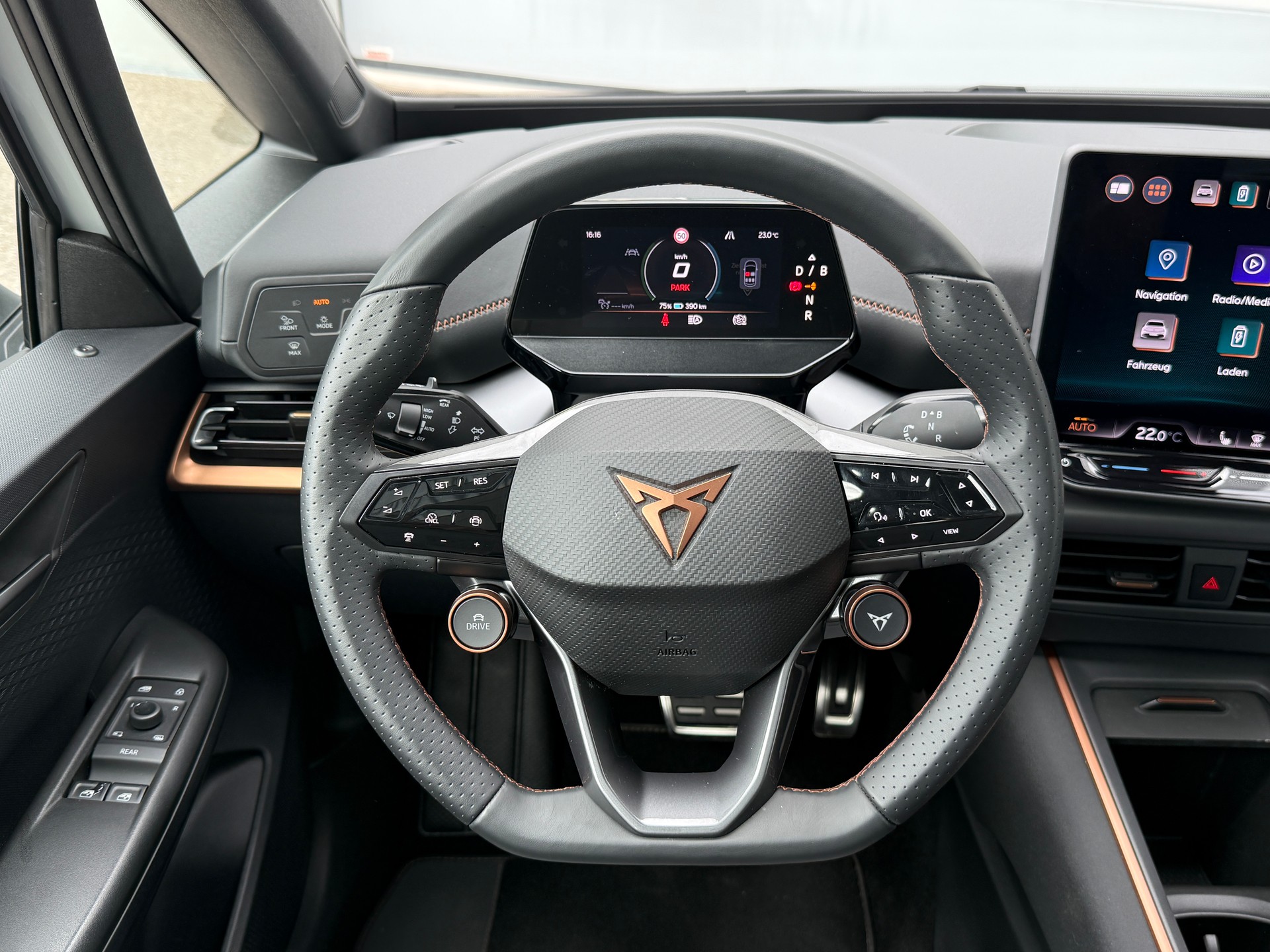 CUPRA Born 77 kWh e-Boost mit Wärmepumpe & Panoramadach (Modelljahr 2025)-image-20
