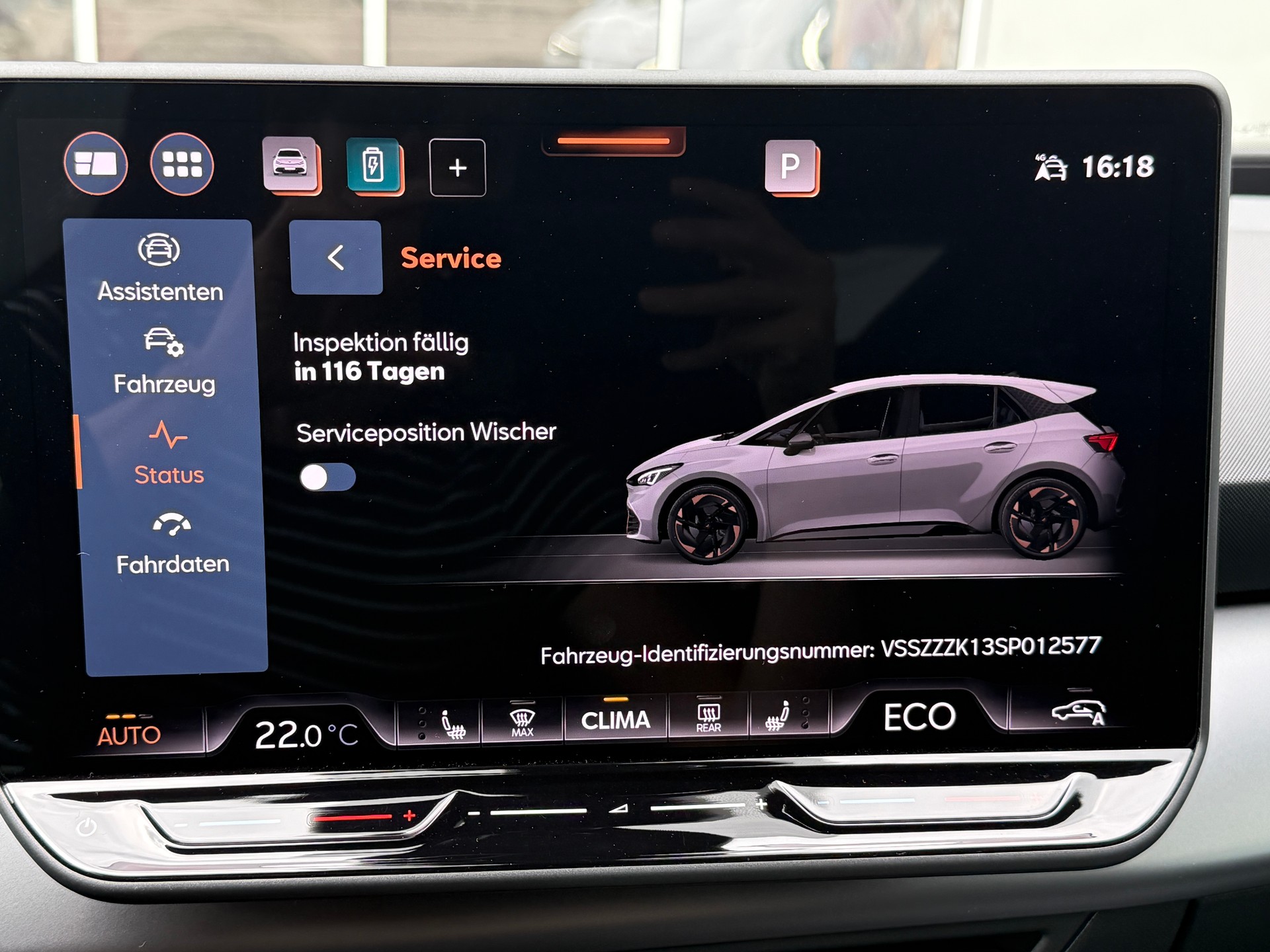 CUPRA Born 77 kWh e-Boost mit Wärmepumpe & Panoramadach (Modelljahr 2025)-image-24