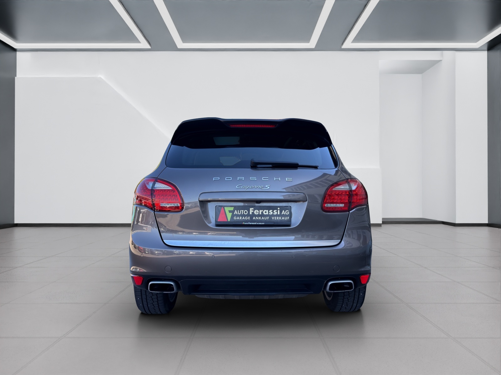 PORSCHE Cayenne S-image-4