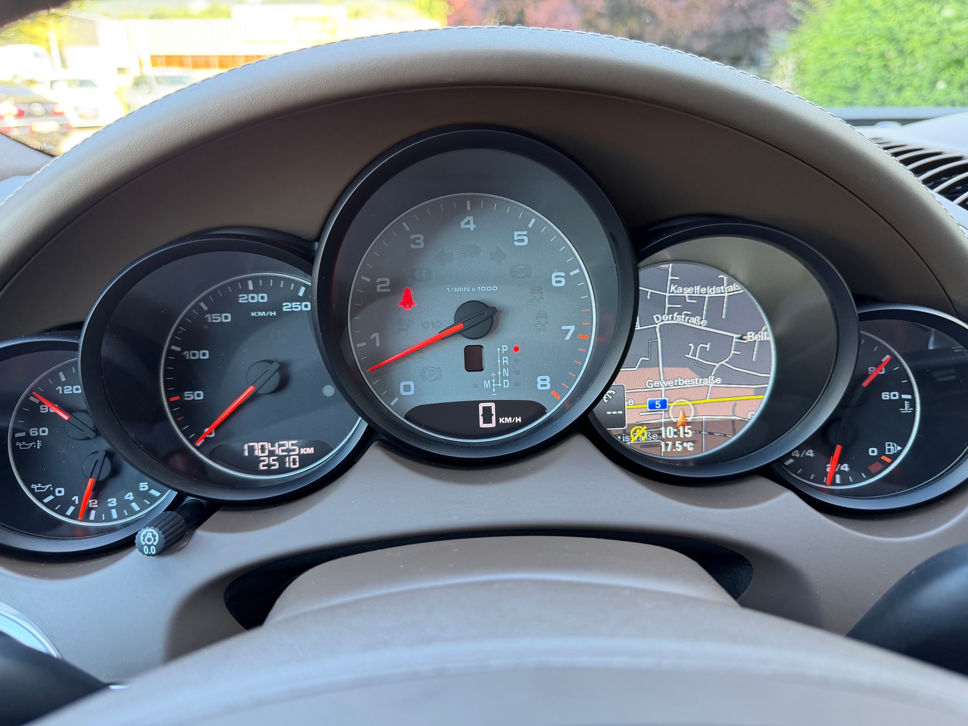 PORSCHE Cayenne S-image-28
