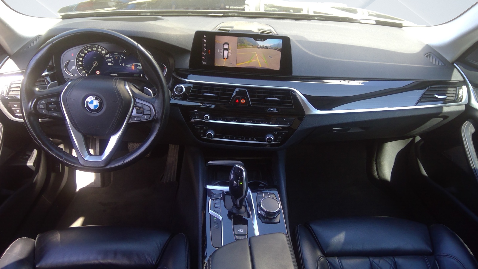 BMW 520d xDrive Touring Sport Line Steptronic-image-3