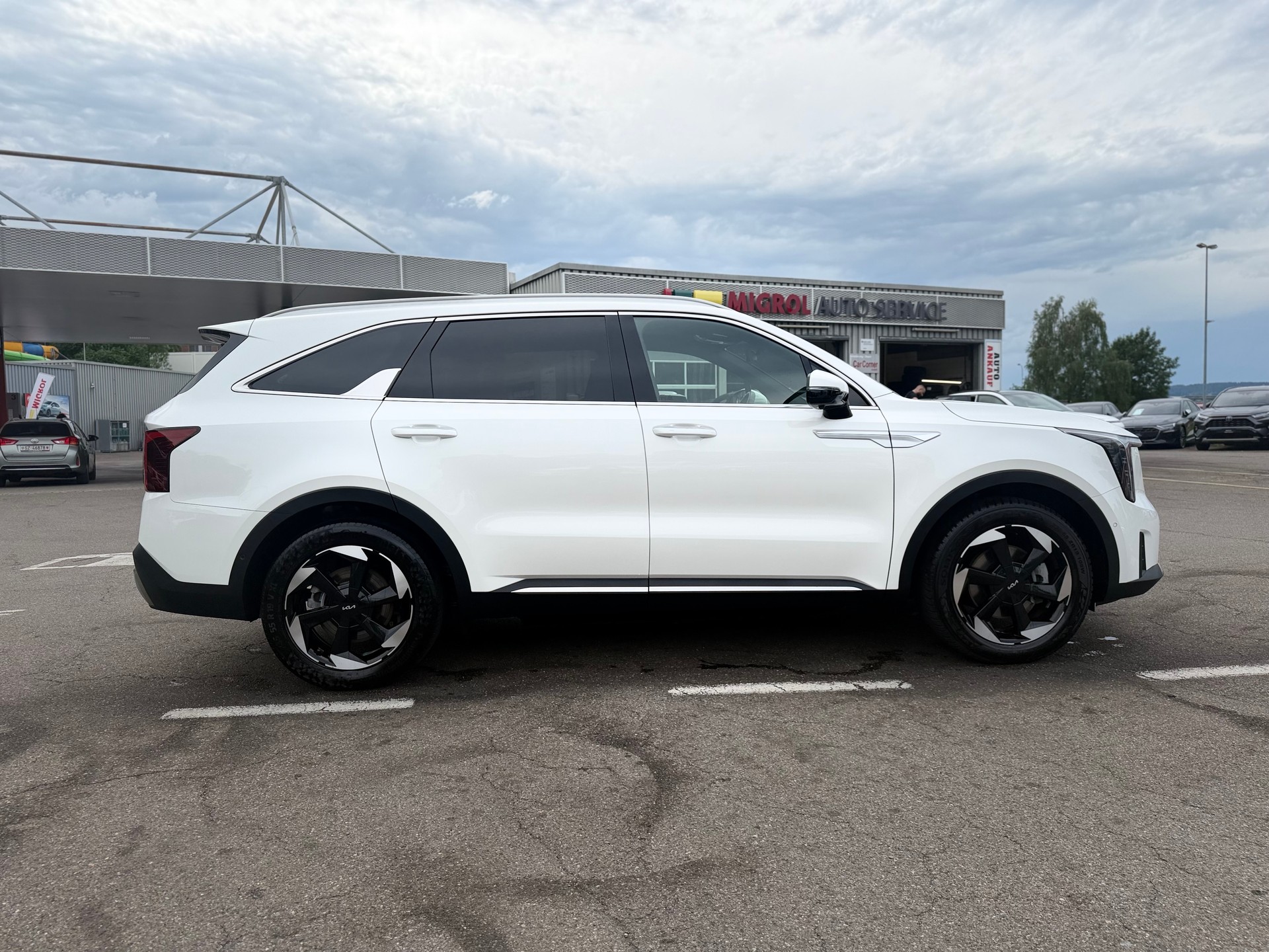 KIA Sorento 1.6 T-GDi HEV 7P Style-image-11