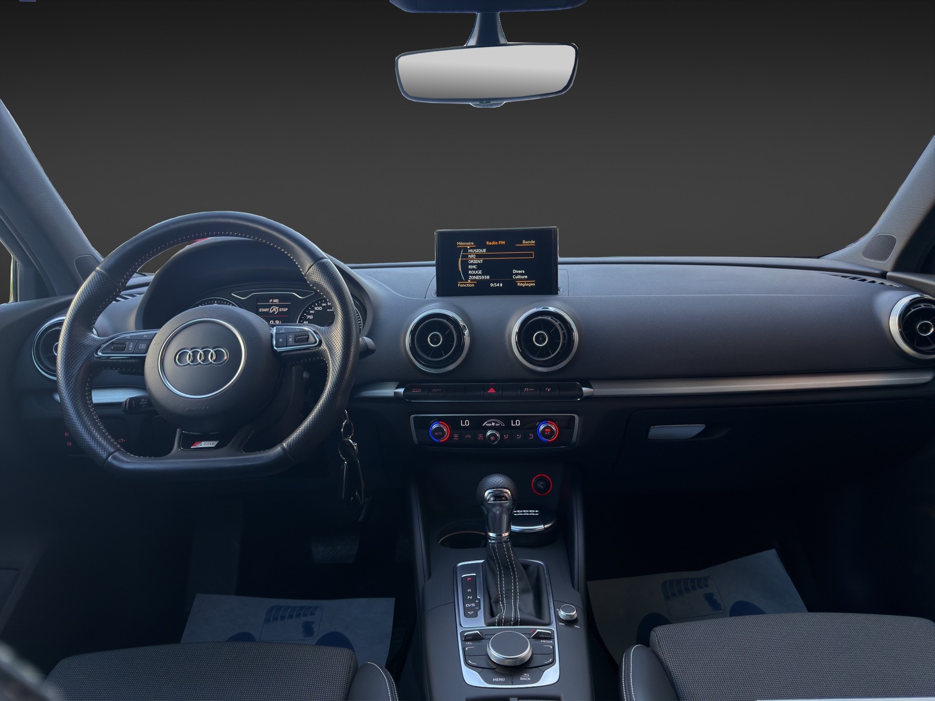 AUDI A3 Sportback 1.4 TFSI Ambition S-tronic-image-6
