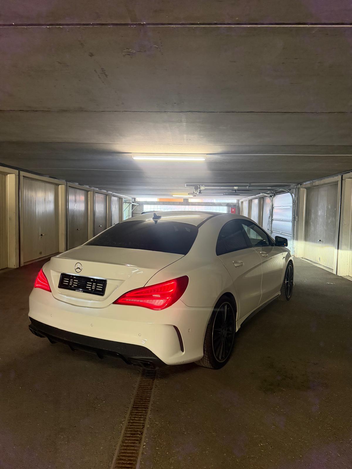 MERCEDES-BENZ CLA 45 AMG 4m-image-1