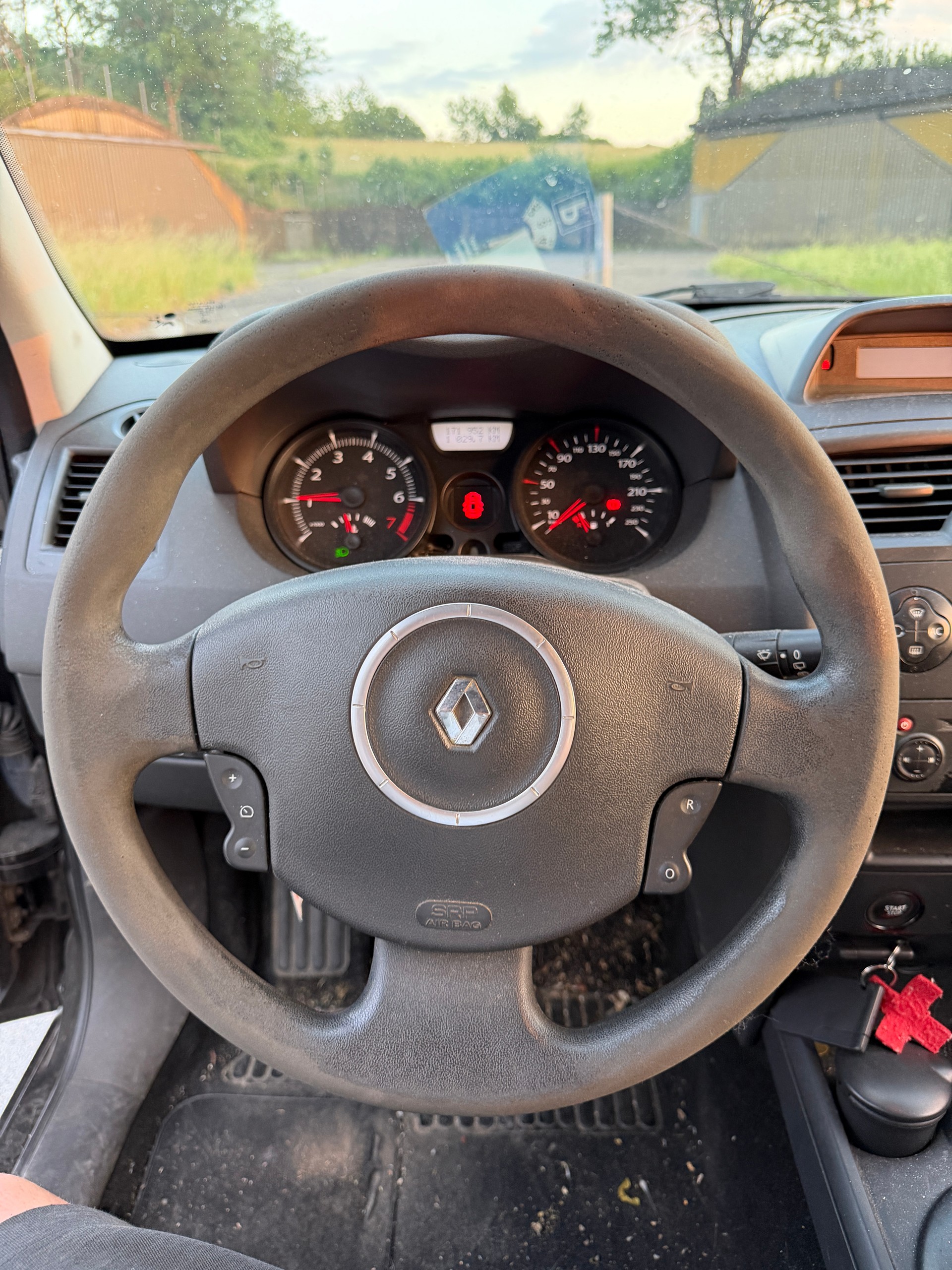 RENAULT Mégane Break 2.0 16V Expression-image-11