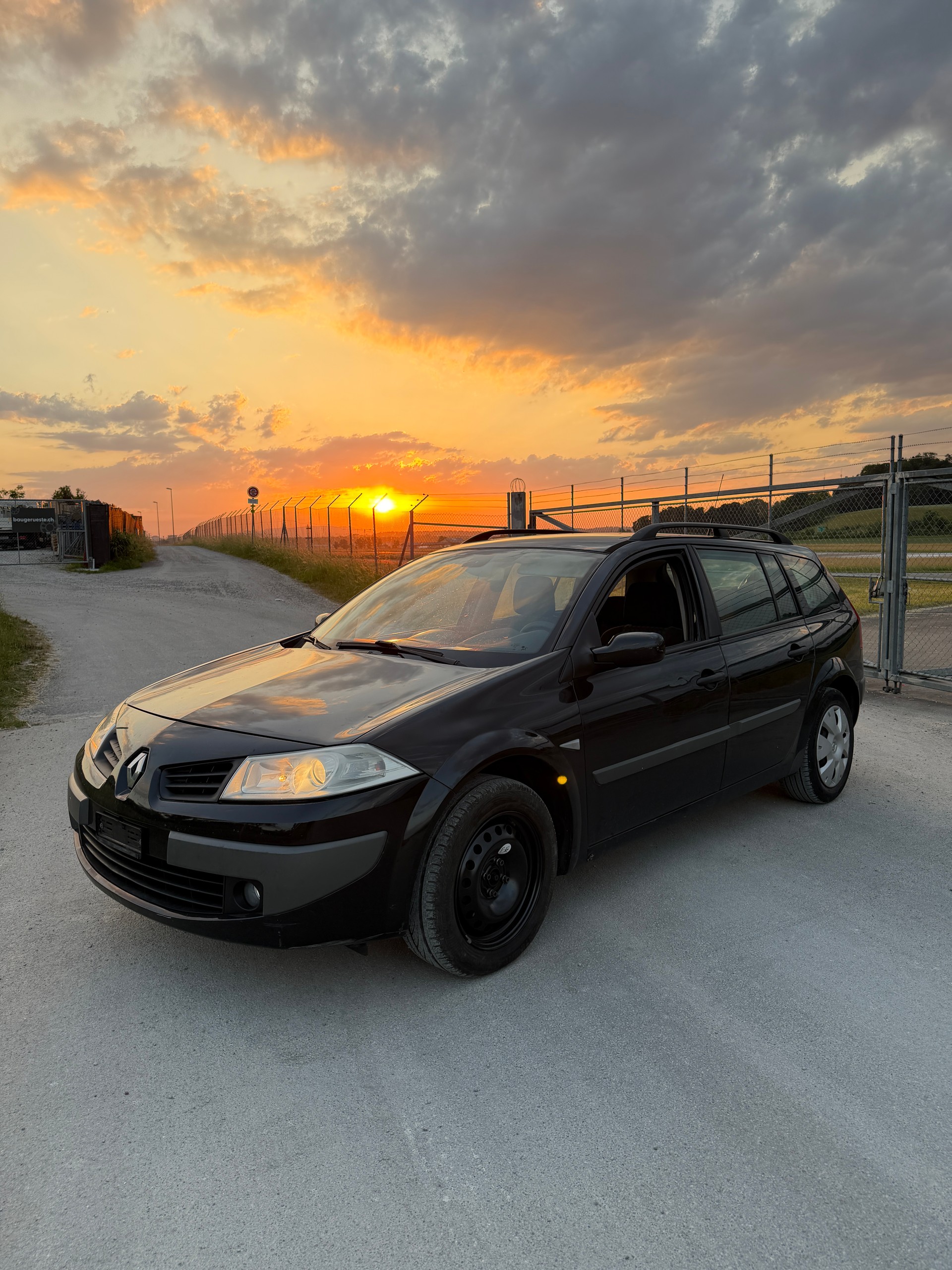 RENAULT Mégane Break 2.0 16V Expression-image-2