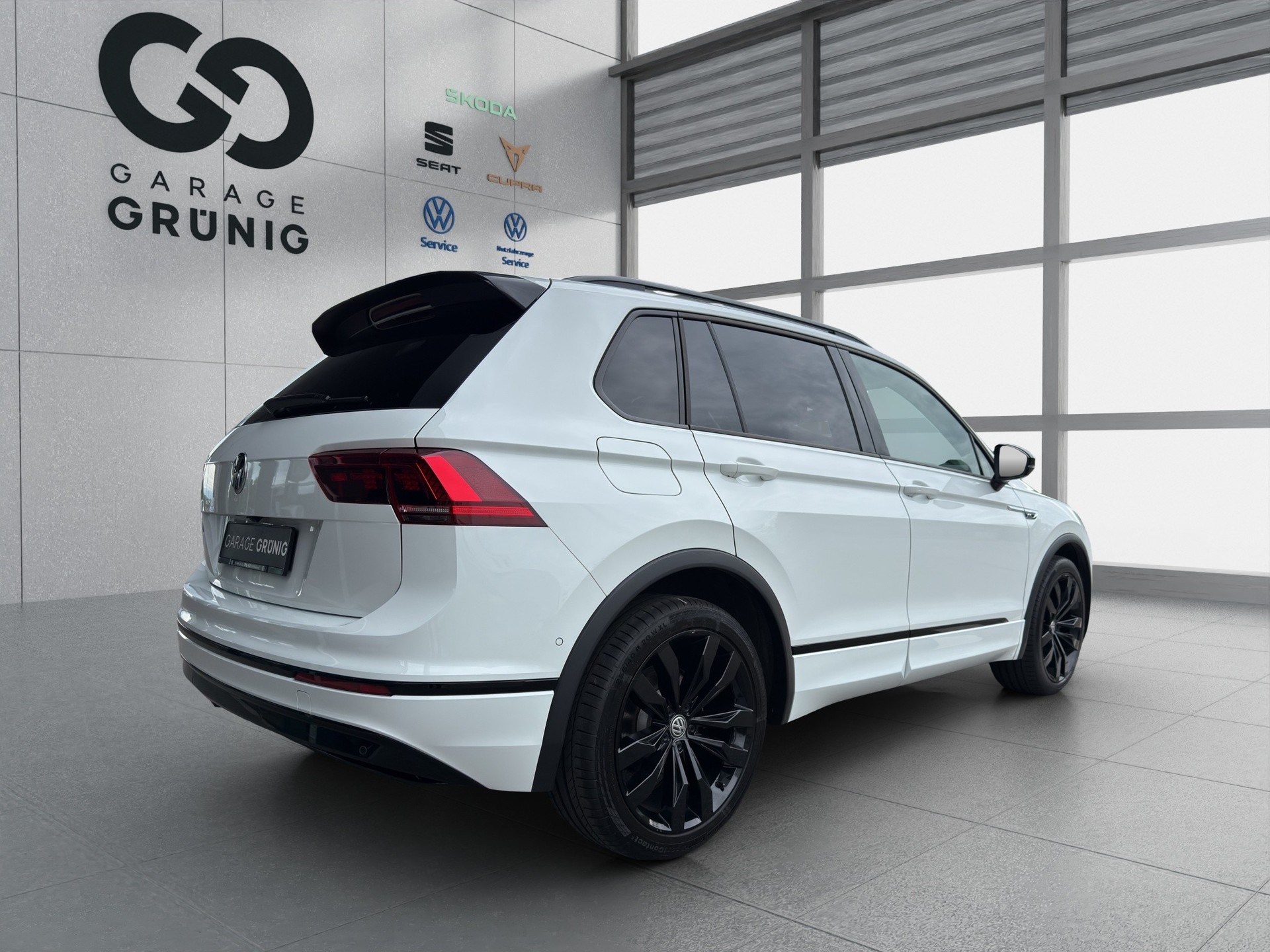 VW Tiguan 2.0TSI Highline 4Motion DSG-image-5