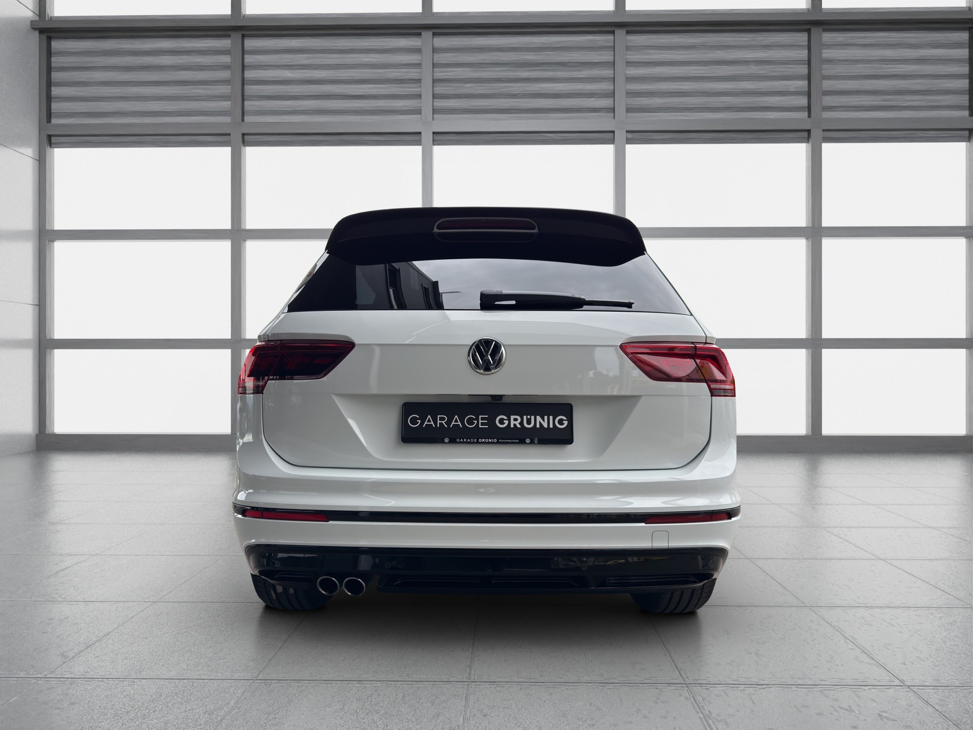 VW Tiguan 2.0TSI Highline 4Motion DSG-image-4