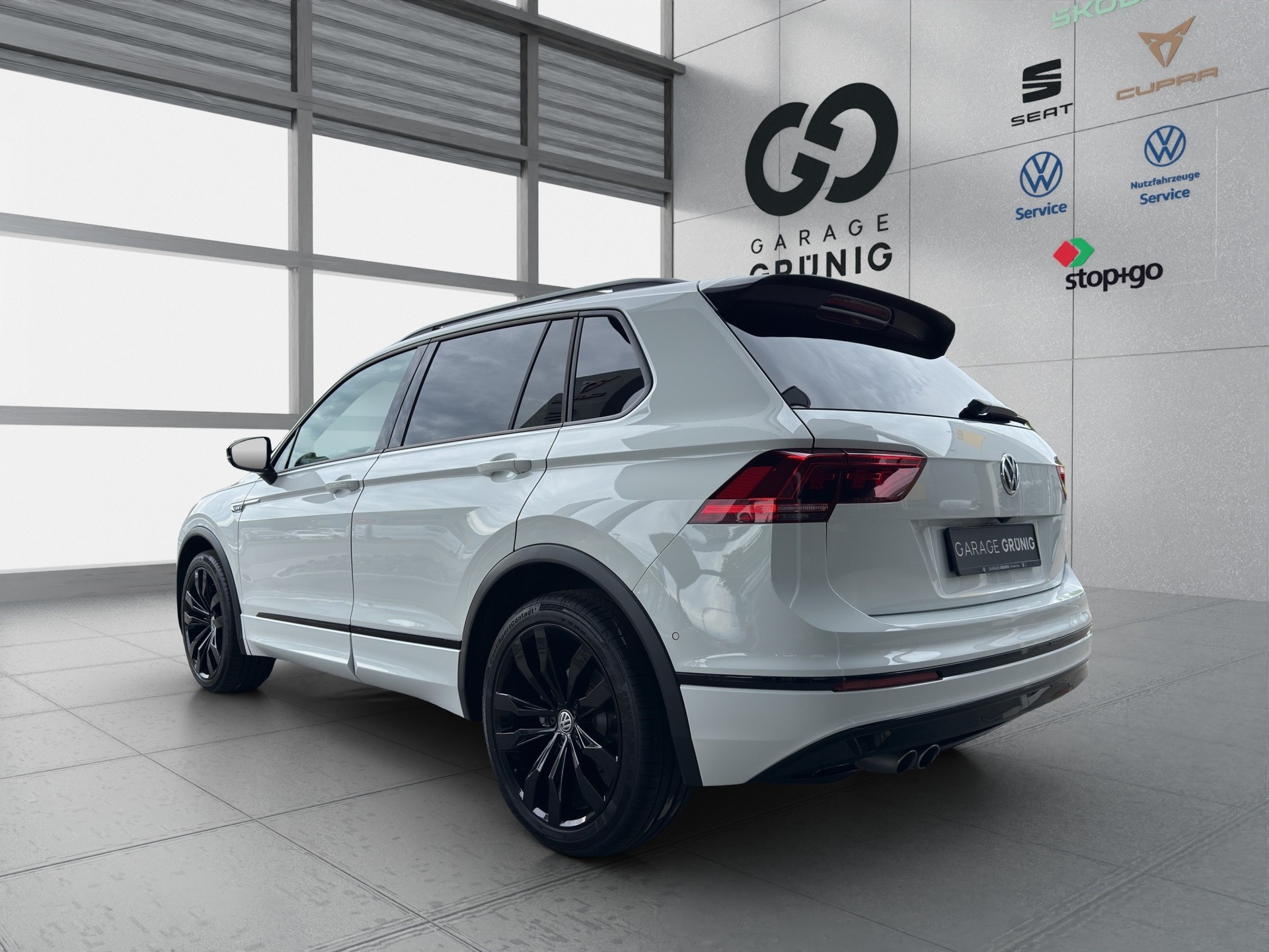 VW Tiguan 2.0TSI Highline 4Motion DSG-image-3