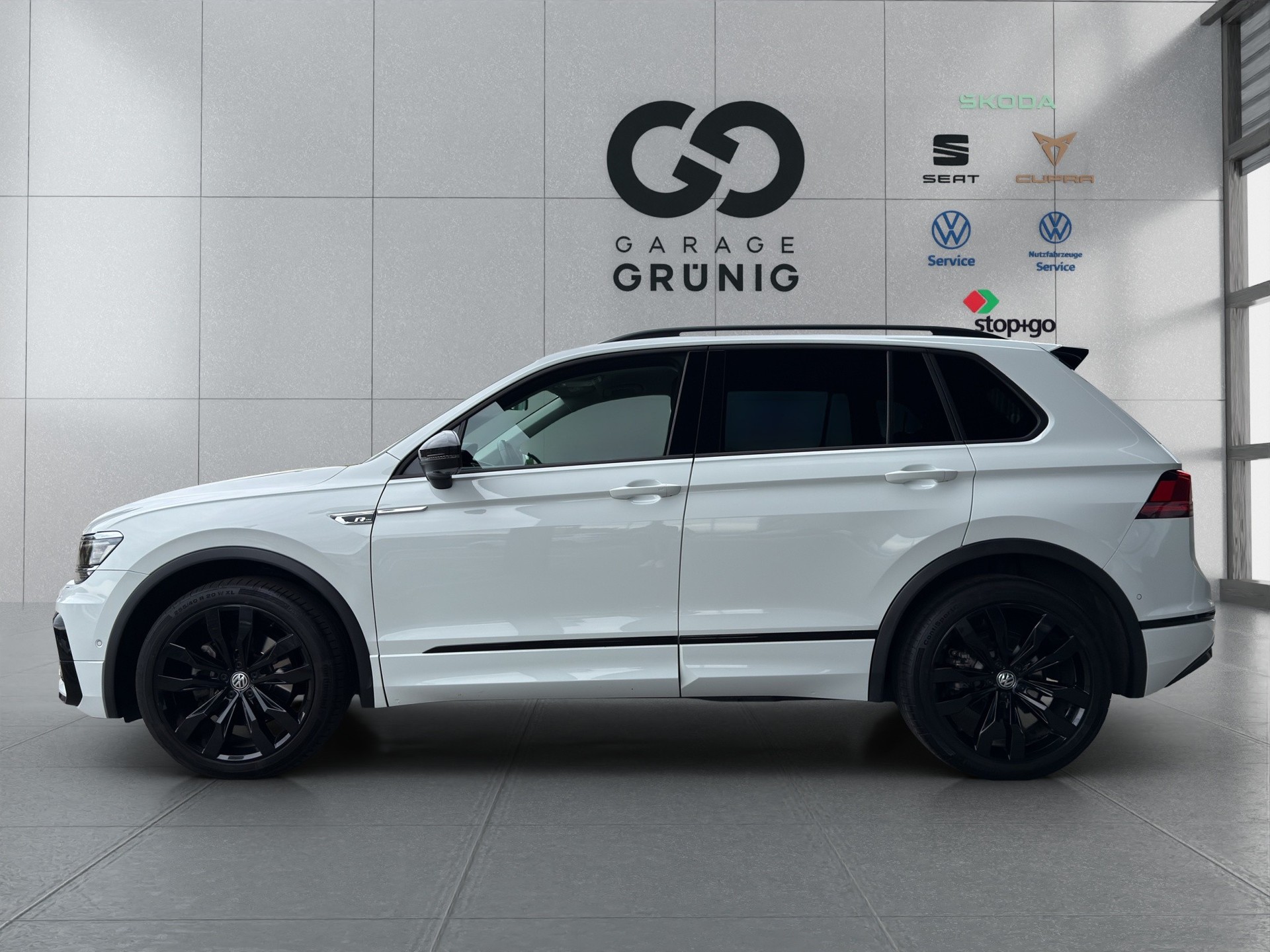 VW Tiguan 2.0TSI Highline 4Motion DSG-image-2