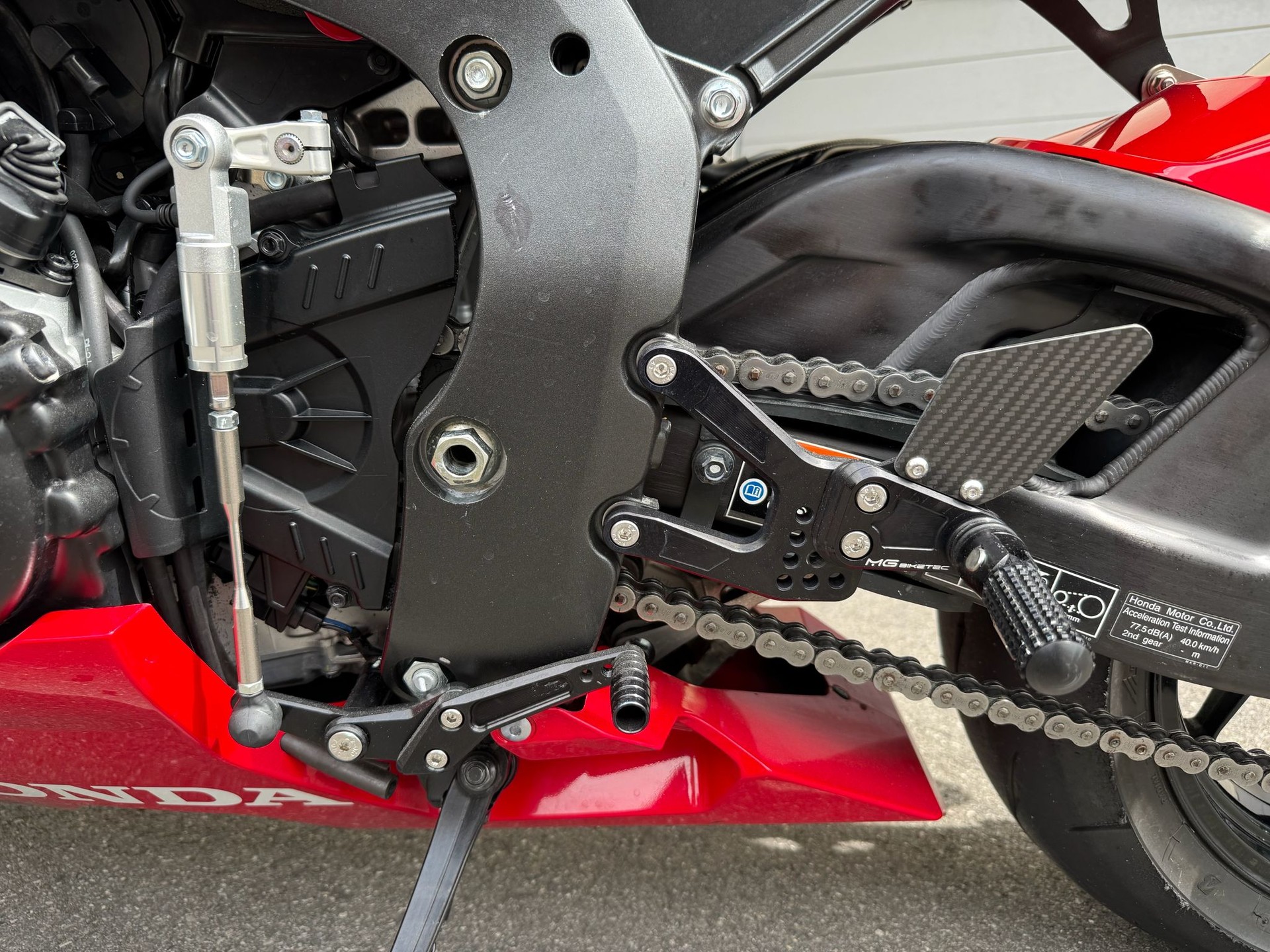 HONDA CBR 1000 RR-R-image-14