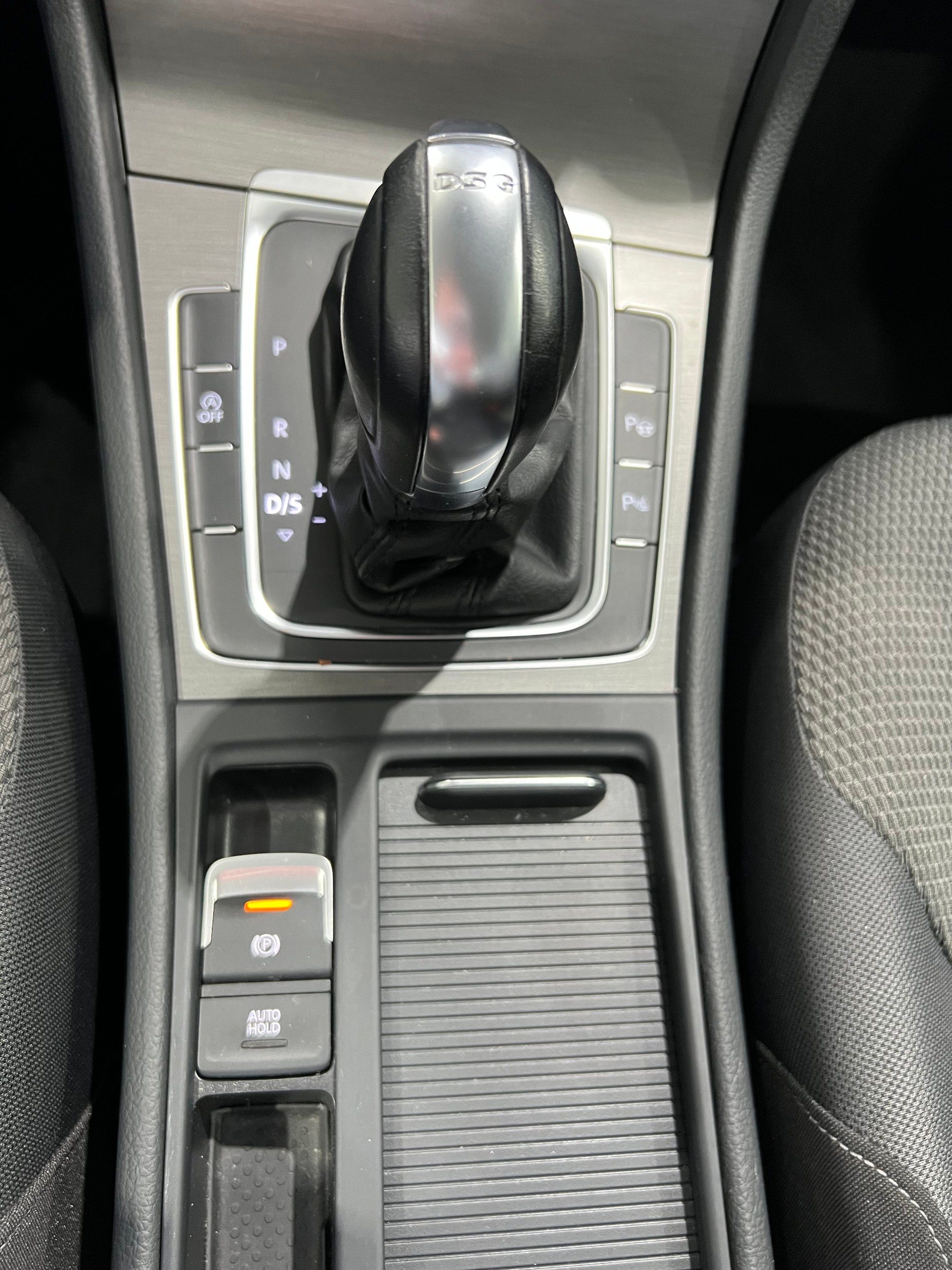 VW Golf 1.4 TSI Highline DSG**Tempomat ACC,Rückfahrtkamera,Frisch ab MFK**-image-12
