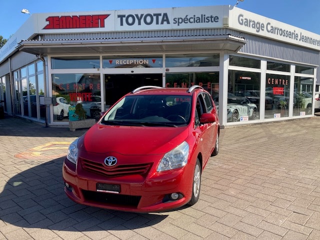TOYOTA Verso 1.8 Linea Sol-image-0