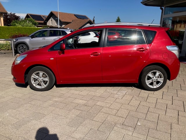 TOYOTA Verso 1.8 Linea Sol-image-7