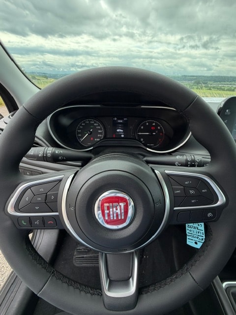 FIAT Tipo 1.5 Hybrid Station Wagon Swiss Edition-image-13