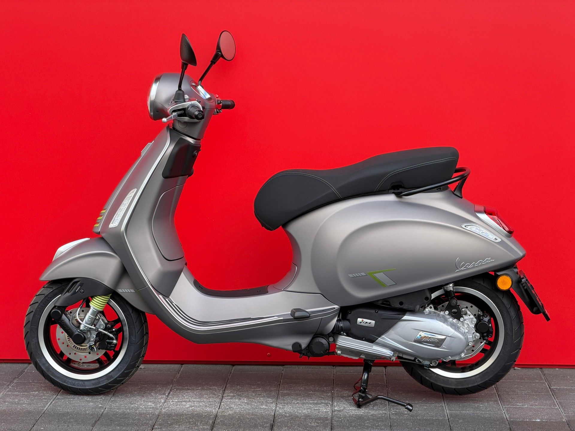 PIAGGIO Vespa 125 Primavera Tech MY26-showroom-element-1