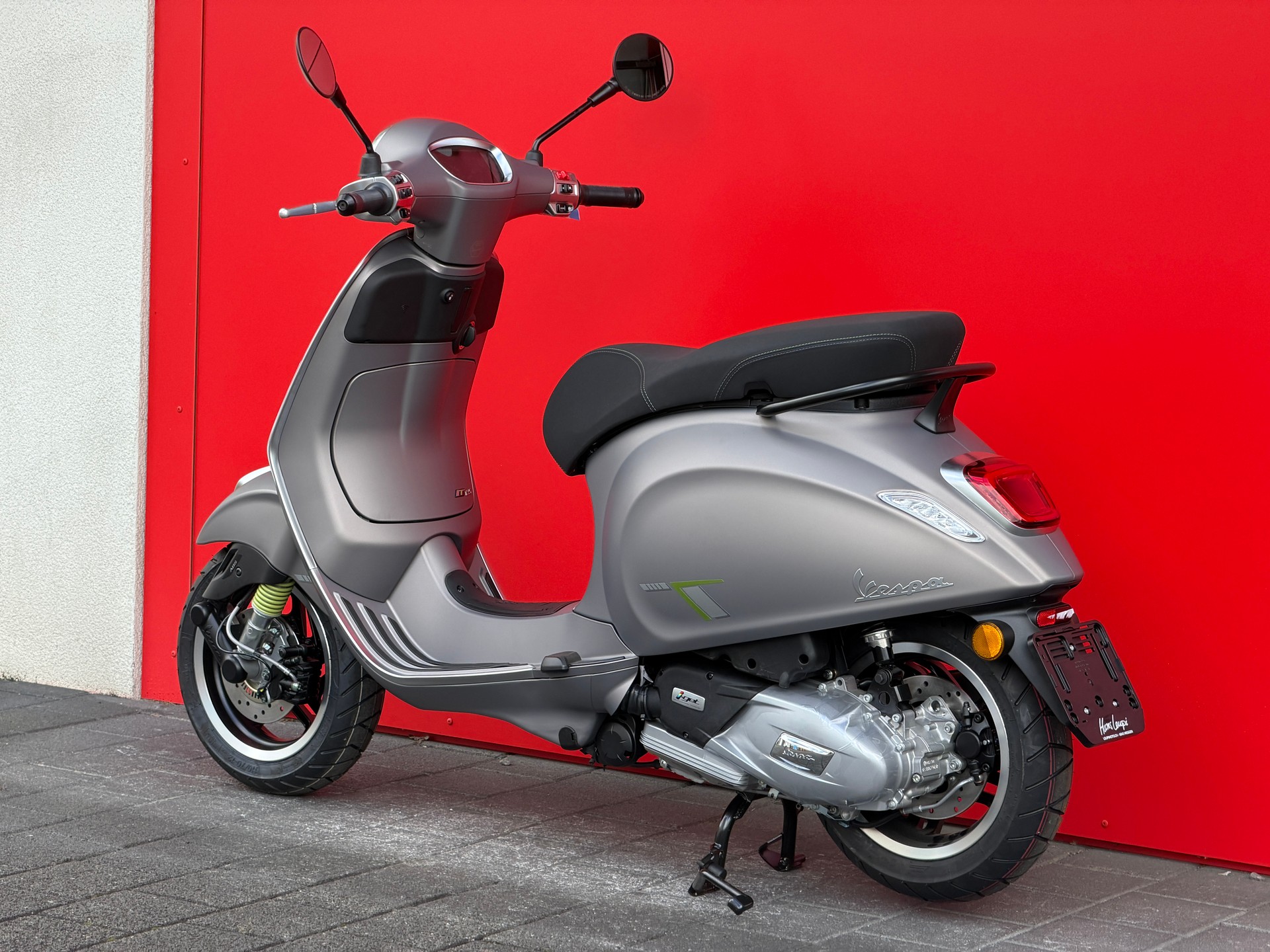 PIAGGIO Vespa 125 Primavera Tech MY26-showroom-element-3