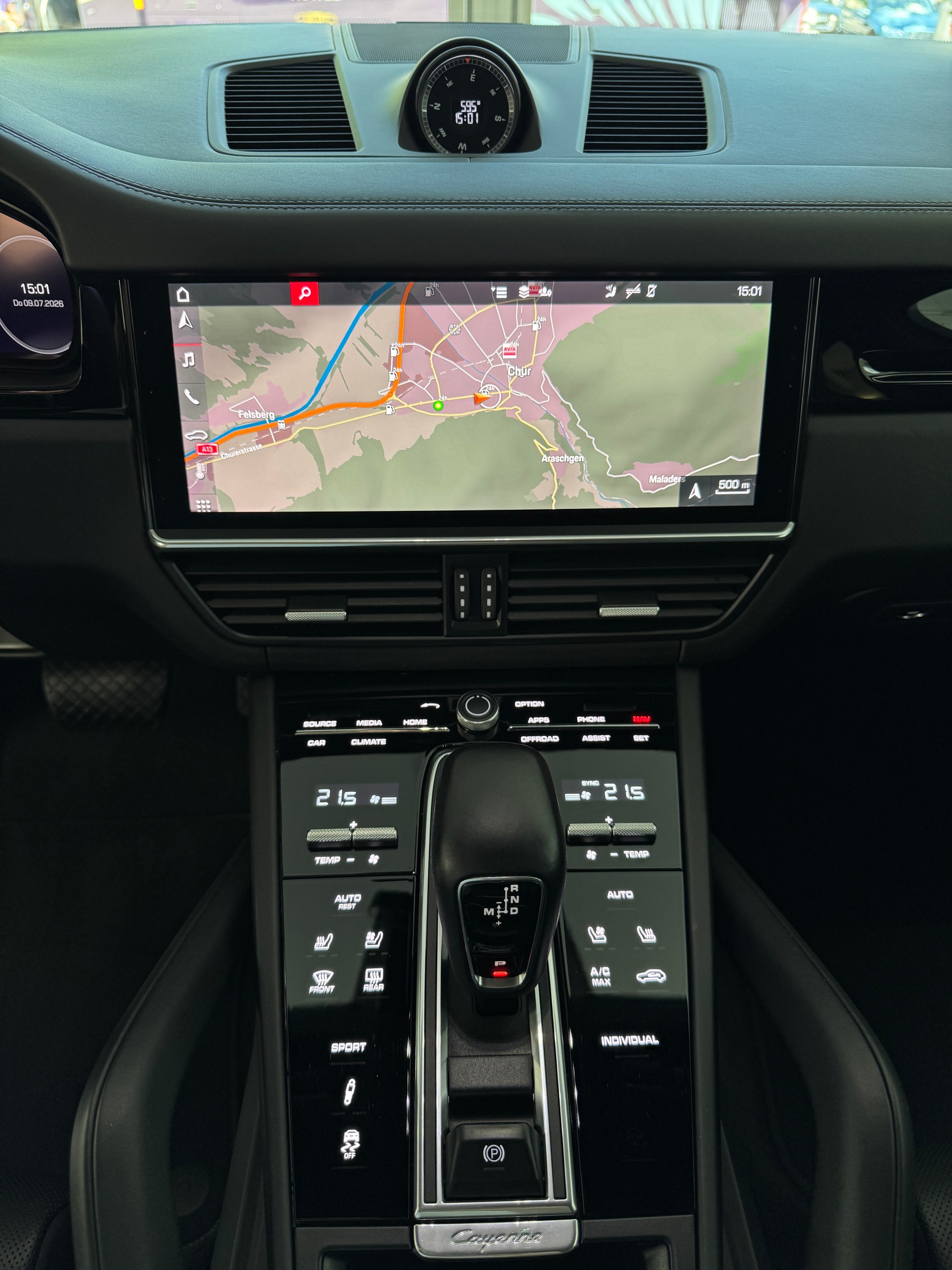 PORSCHE Cayenne-image-13