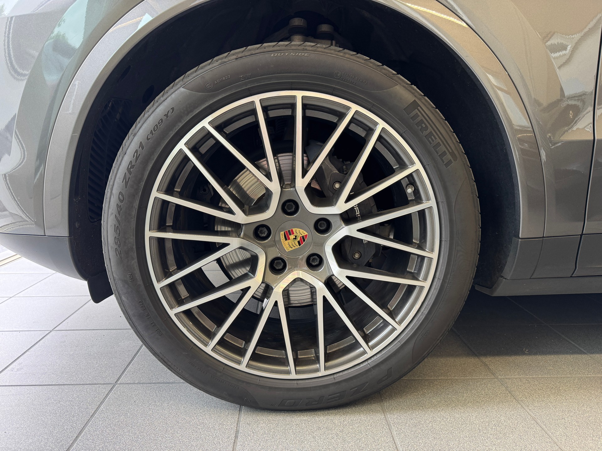 PORSCHE Cayenne-image-8